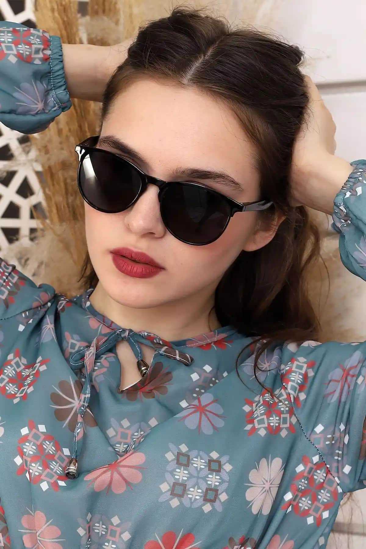 Della Pianto Tamela Siyah Unisex Güneş Gözlüğü Estetik ve Koruma Sağlayan Moda Aksesuarı