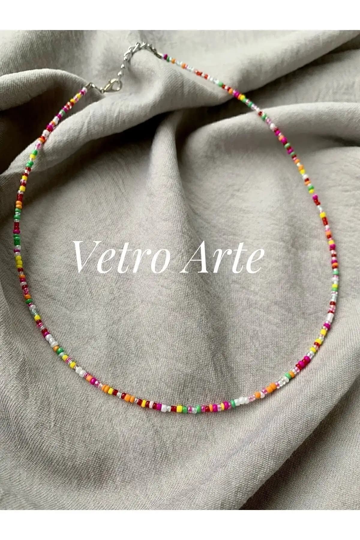 Derya Kadın ve Vetro Arte Renkli Boncuk Kolye Karşılaştırması ve Seçim Rehberi 2