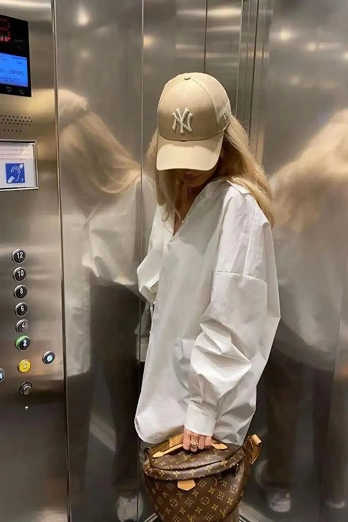 Eke Tekstil Bej Renk Unisex Beyzbol Şapkası: Şıklık ve Fonksiyonellik Bir Arada