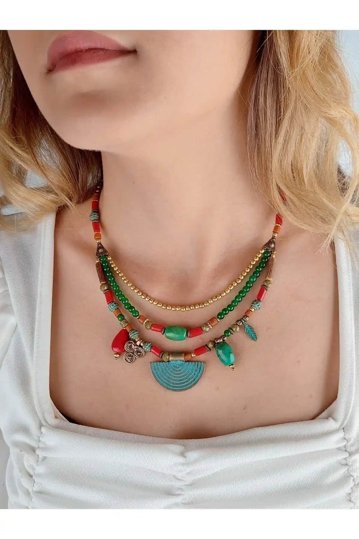 El Yapımı Etnik Bohem Kolye ve Kazak Üstü Uzun Kolye Karşılaştırması