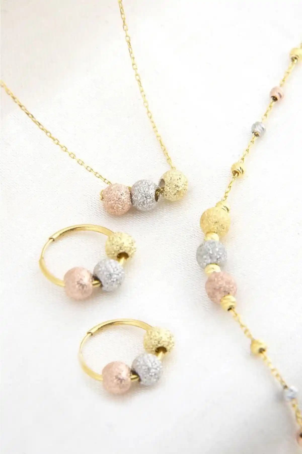 Elika Silver ve Miavi Silver 925 Ayar Gümüş Takı Setlerinin Detaylı Karşılaştırması