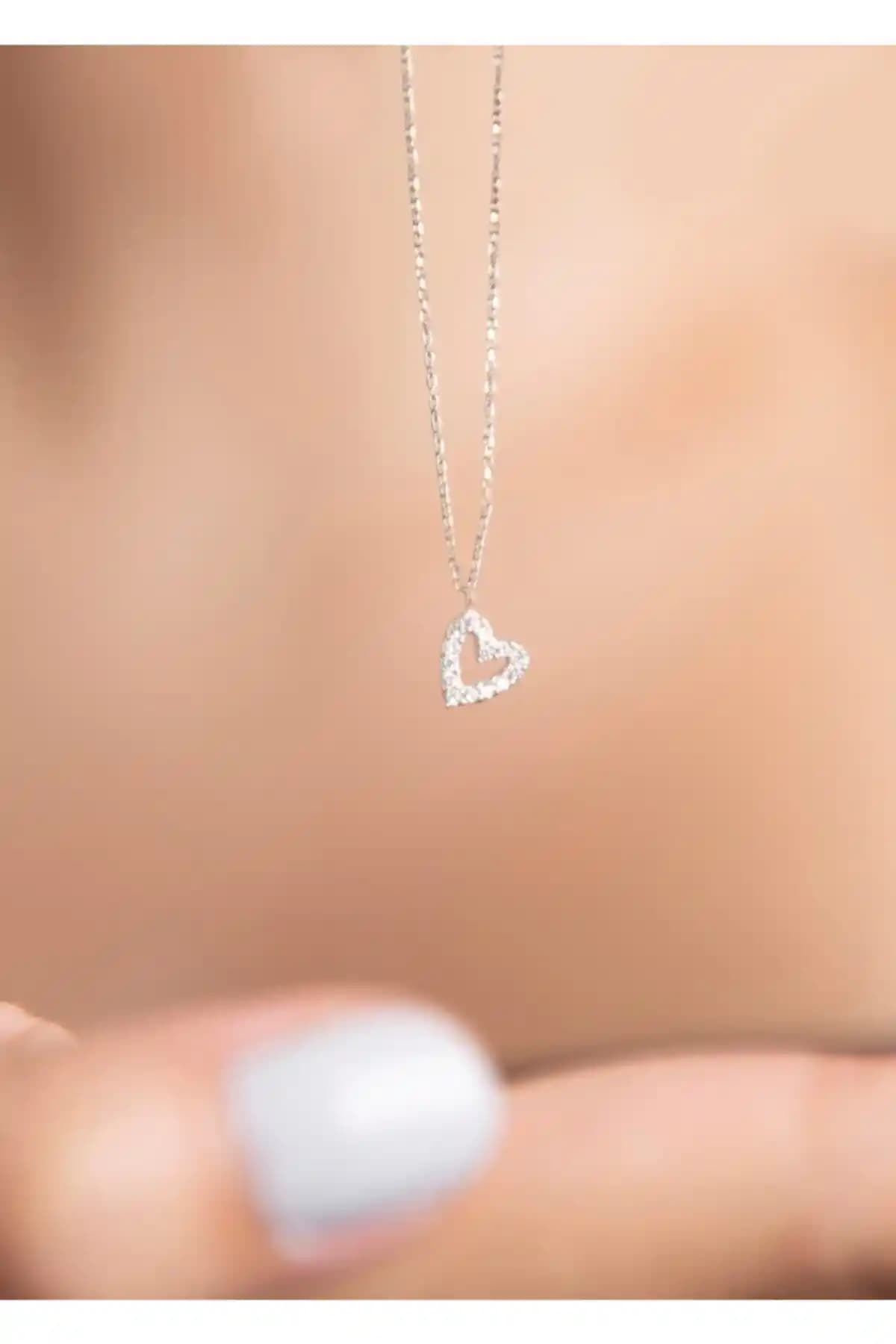 Elika Silver ve Zanaatsilver 925 Ayar Gümüş Kolye Karşılaştırması