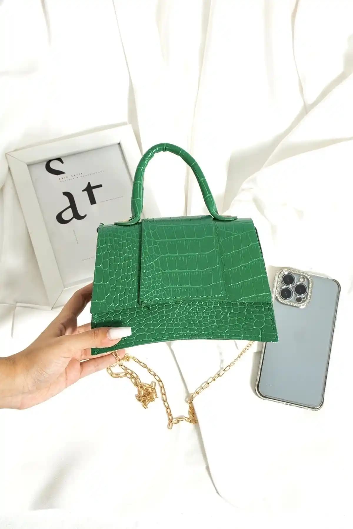 ESTUTE Kadın Mini City El ve Omuz Çantası Modern ve Şık Tasarımıyla Günlük Kullanım İçin Uygun