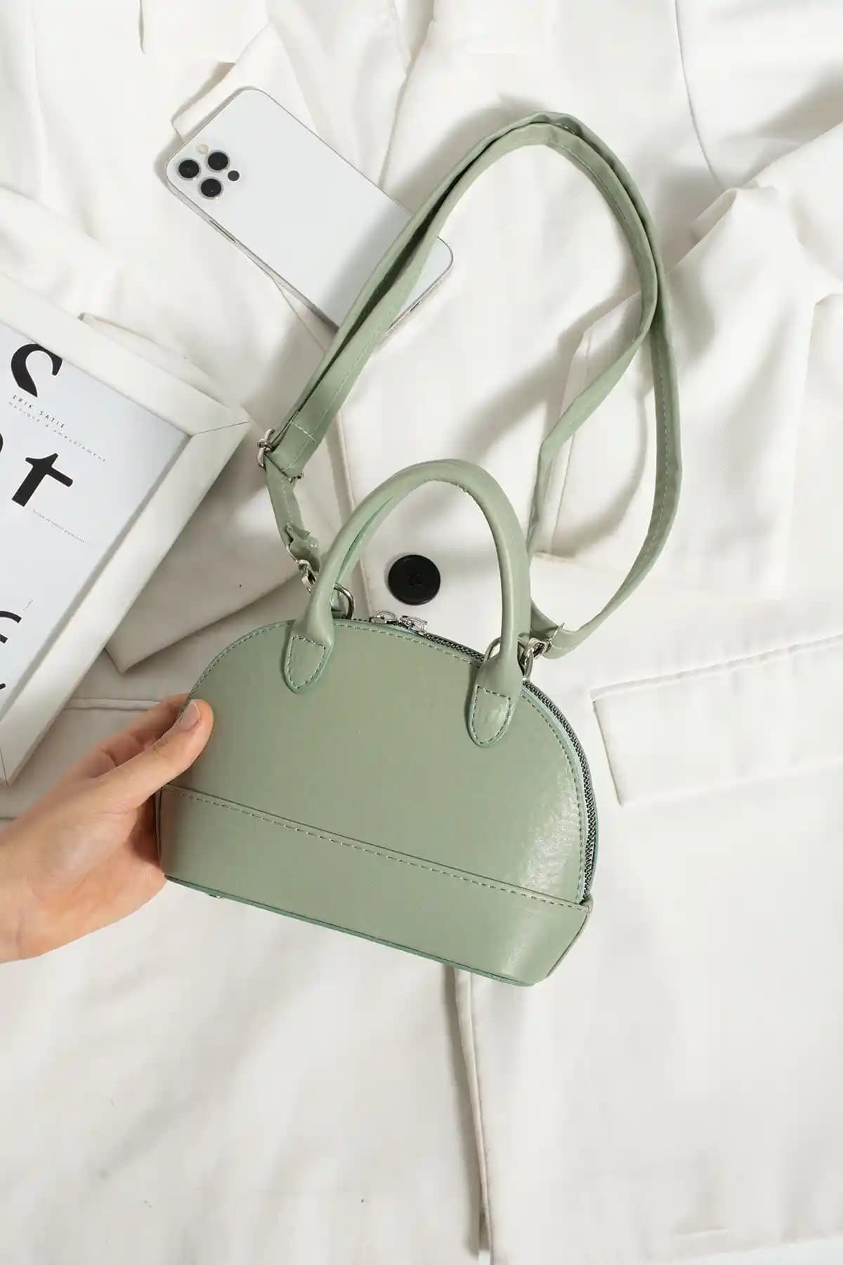 ESTUTE MintYeşil ve macharel jeans Bordo Çanta Karşılaştırması: Özellikler ve Kullanıcı Yorumları