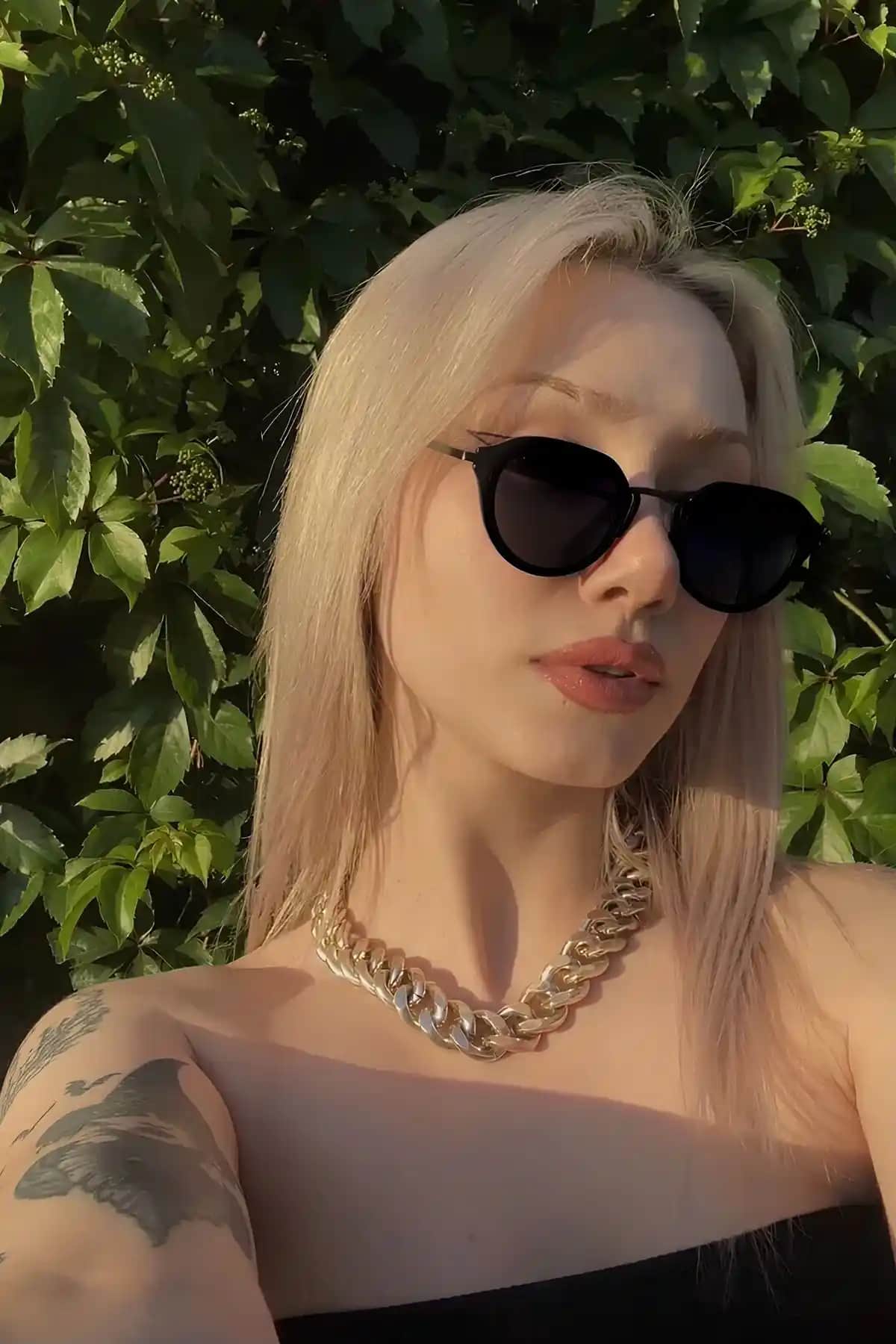 Eyesofia Bumble Siyah Unisex Güneş Gözlüğü Şıklık ve Göz Sağlığı Bir Arada