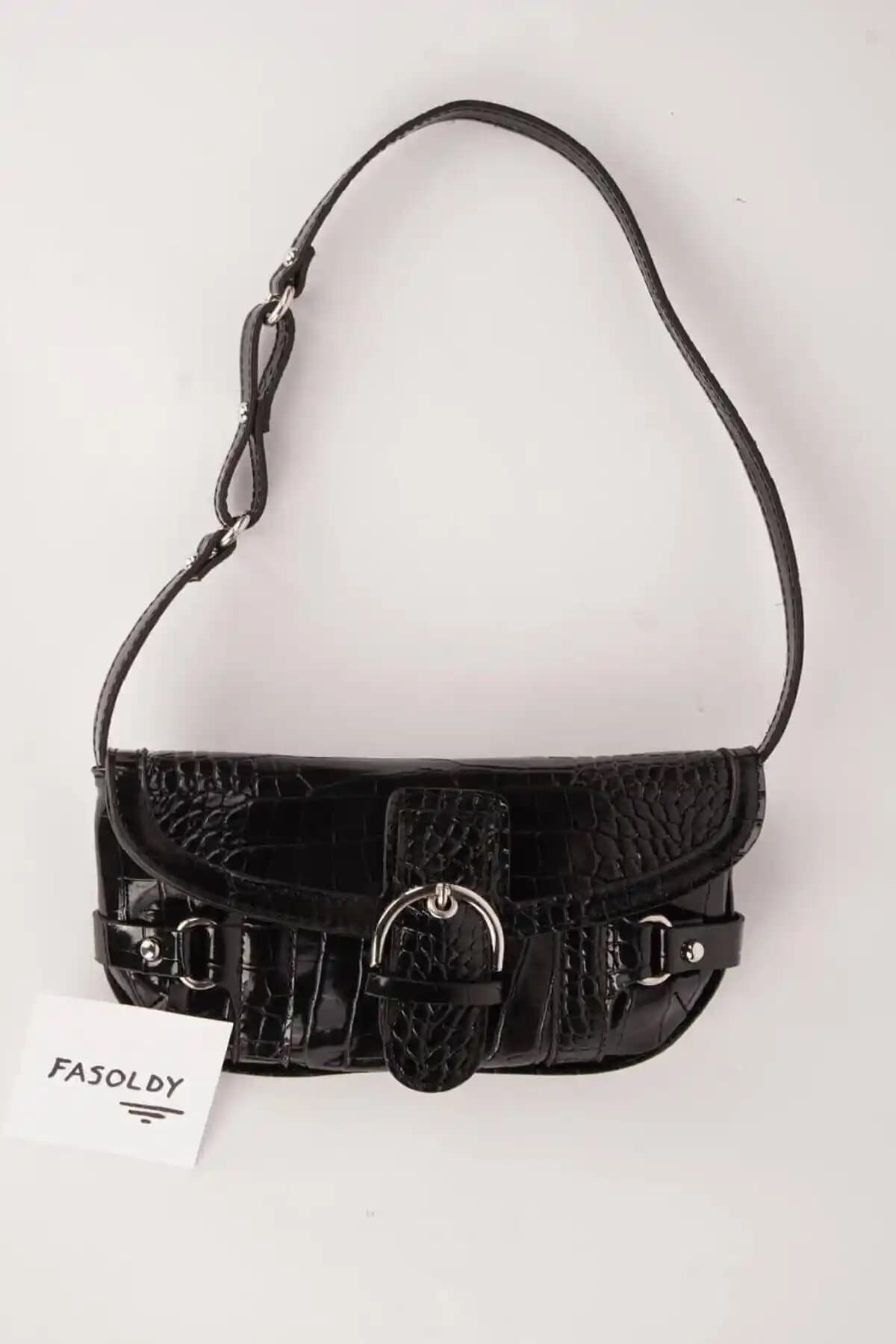 Fasoldy ve Vivaq Kadın Siyah Çantalar Karşılaştırması: Tasarım ve Kullanım Özellikleri