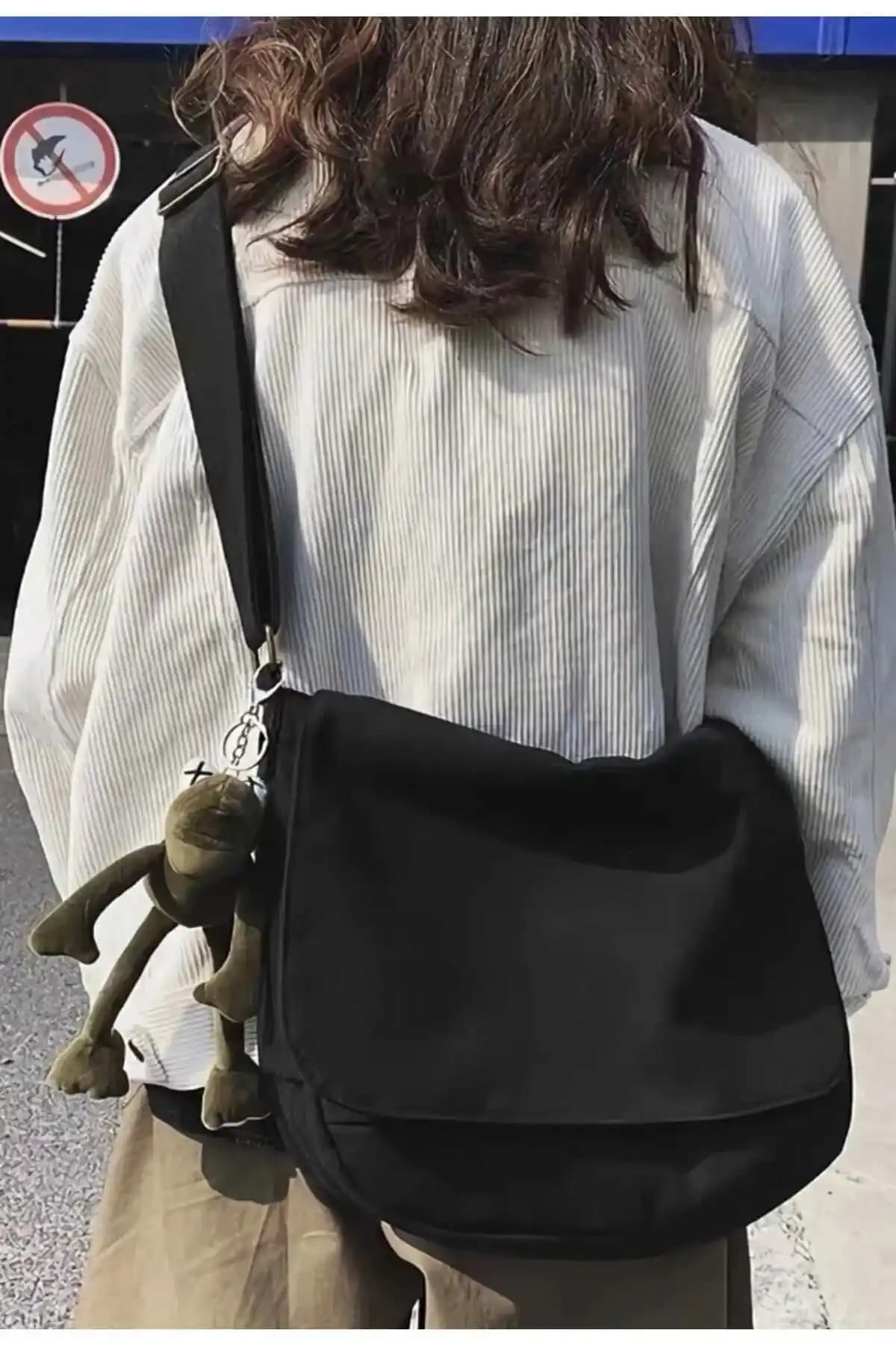 Favorim50ton Harajuku Vintage Unisex Kot Siyah Postacı Çantası Modern ve Şık Tasarımıyla Günlük Kullanım İçin Uygun