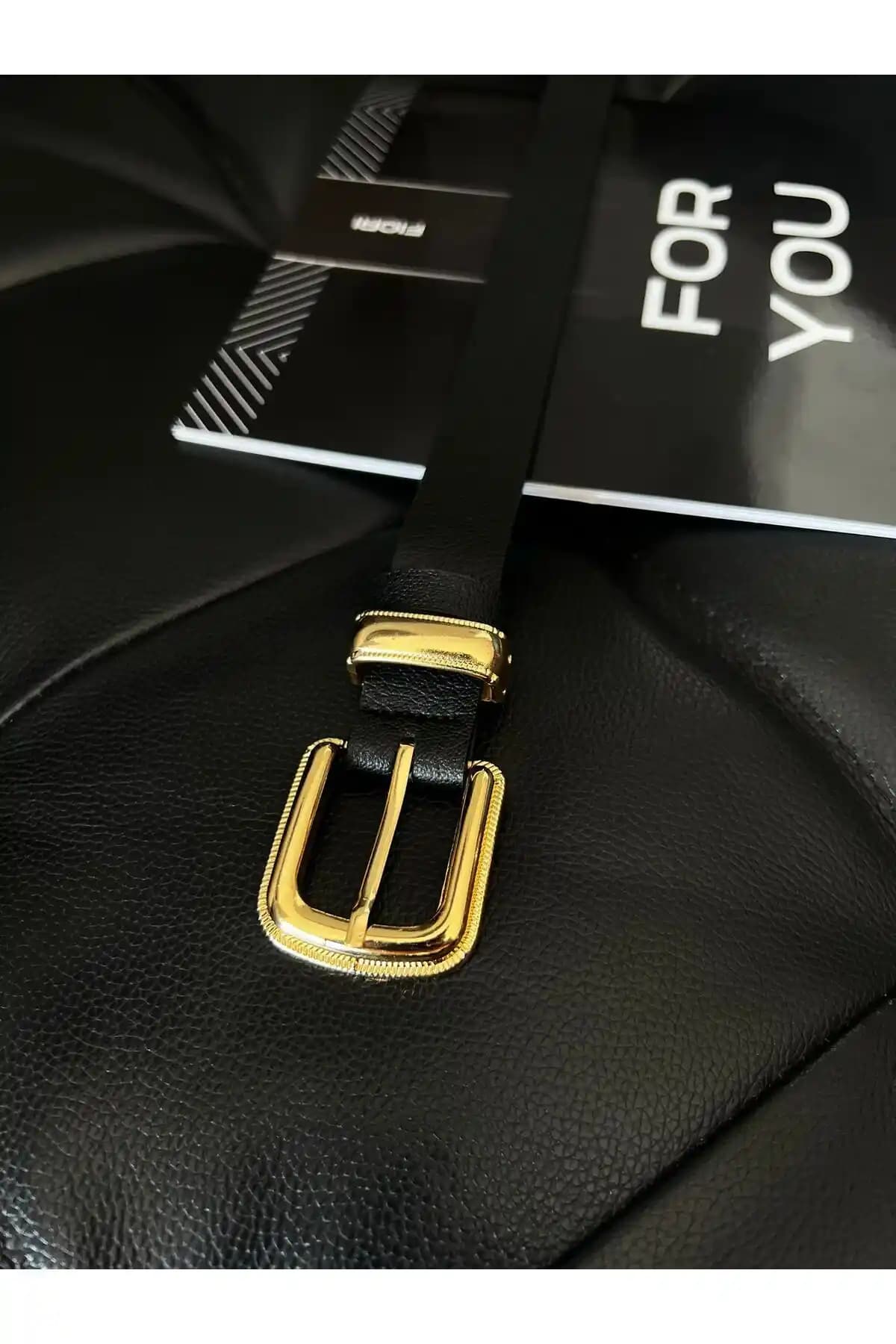 Fiori Gold Kadın Tokalı Kemer Modern ve Zarif Tasarımıyla Günlük ve Özel Kullanım İçin Uygun