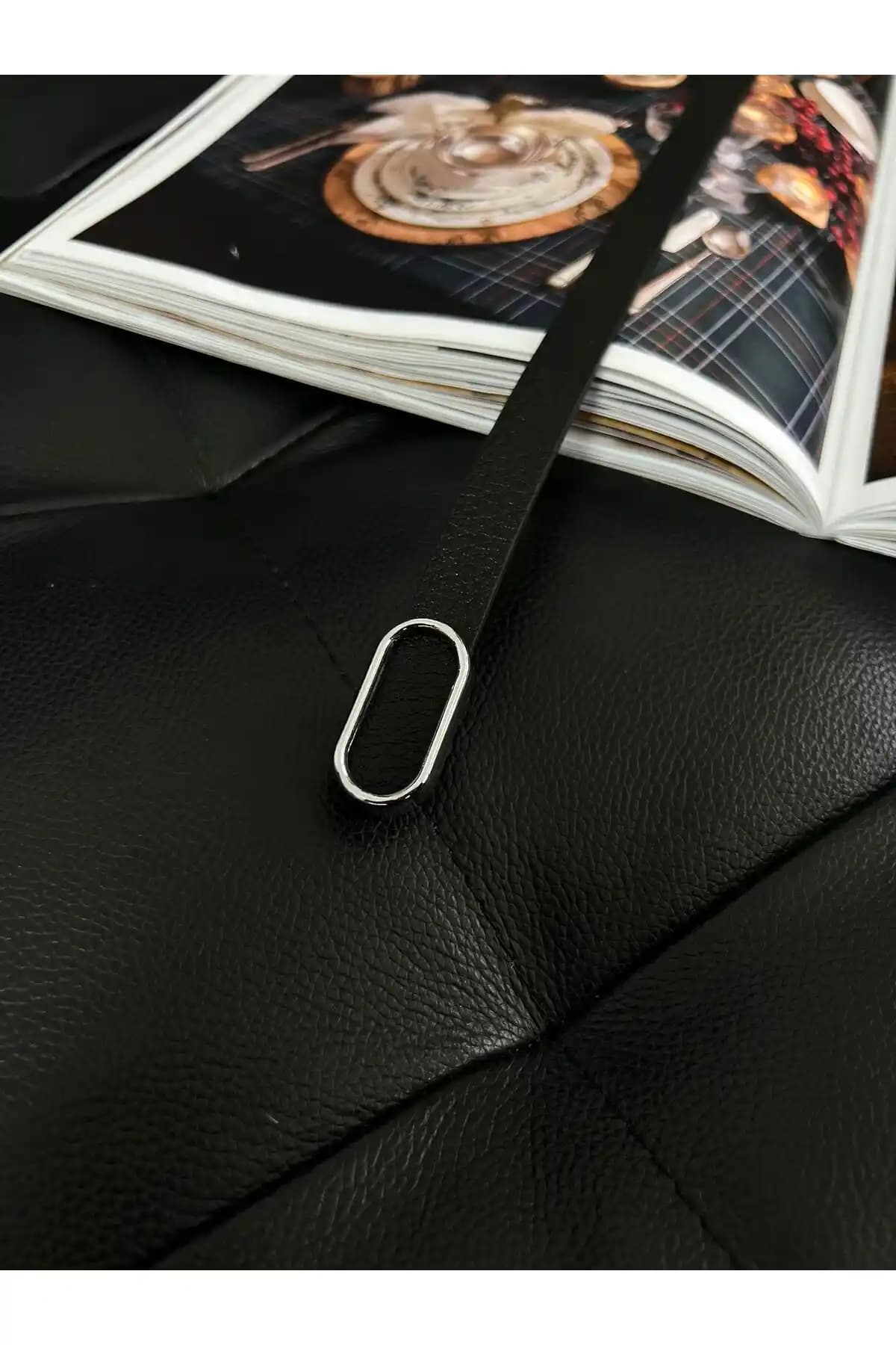 Fiori Ithal Oval Gü<müş> Tokalı İnce Kemer: Şıklık ve Fonksiyonellik Bir Arada