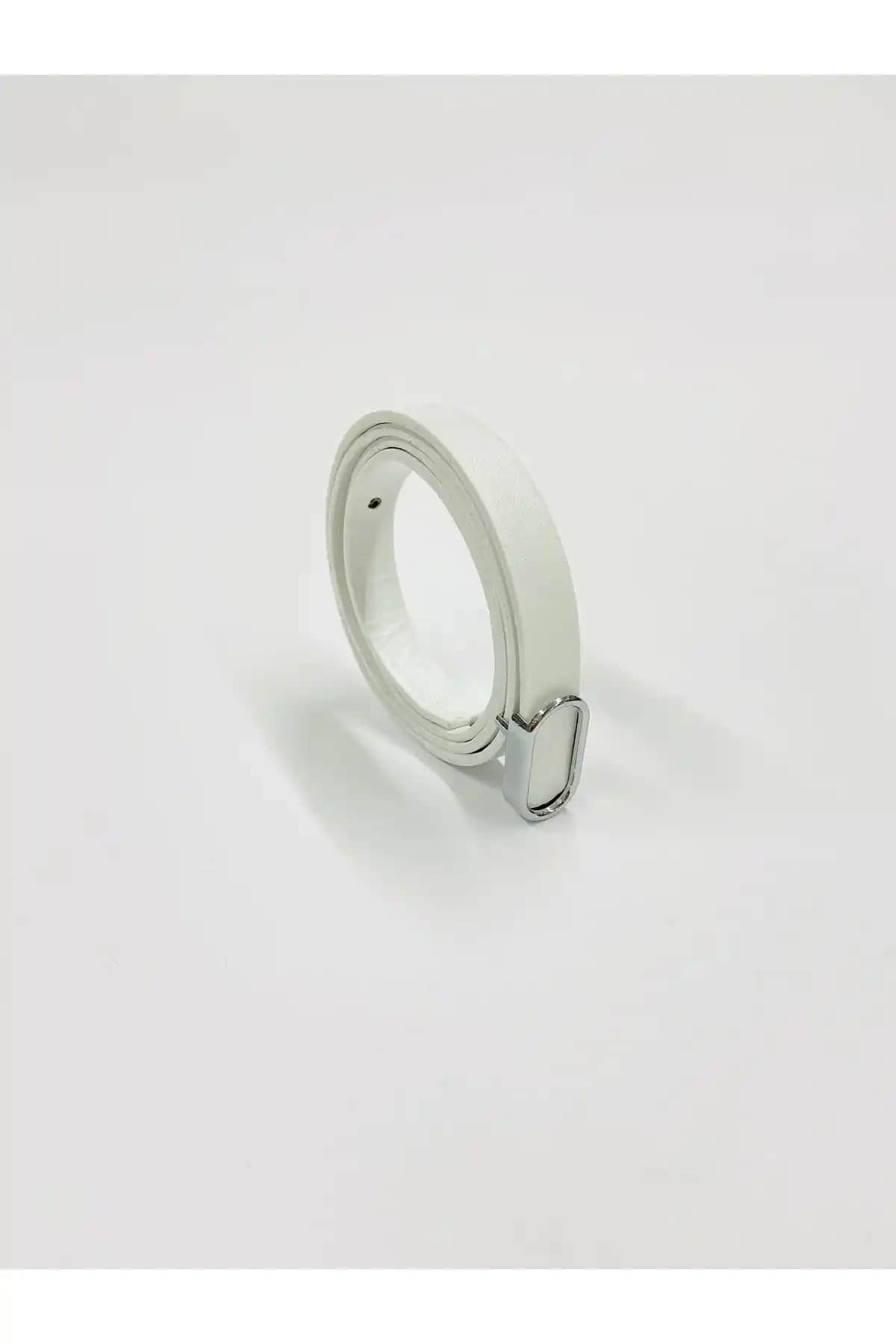 Fiori İthal Oval Güç Tokalı İnce Kemer: Şık ve Dayanıklı Tasarımın Modern Seçeneği