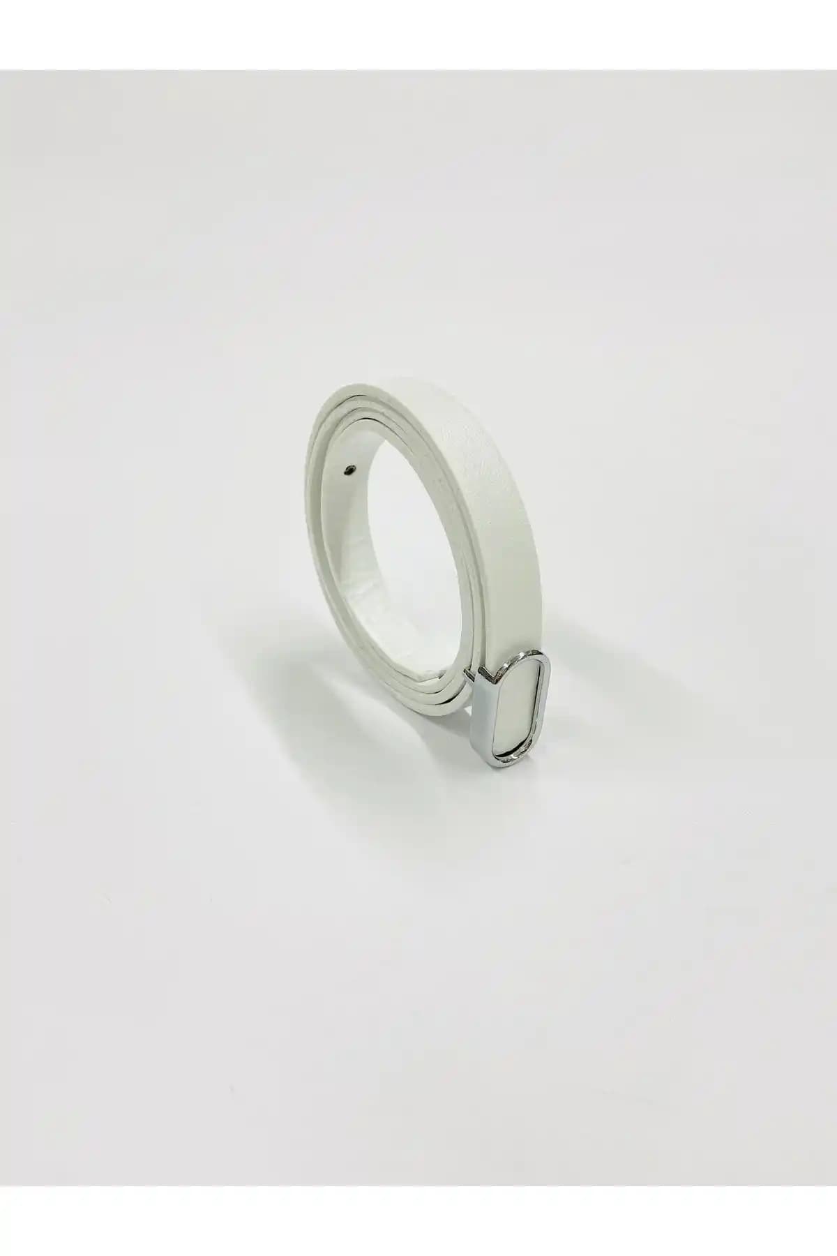 Fiori İthal Oval Güç Tokalı İnce Kemer: Şık ve Dayanıklı Tasarımın Modern Seçeneği