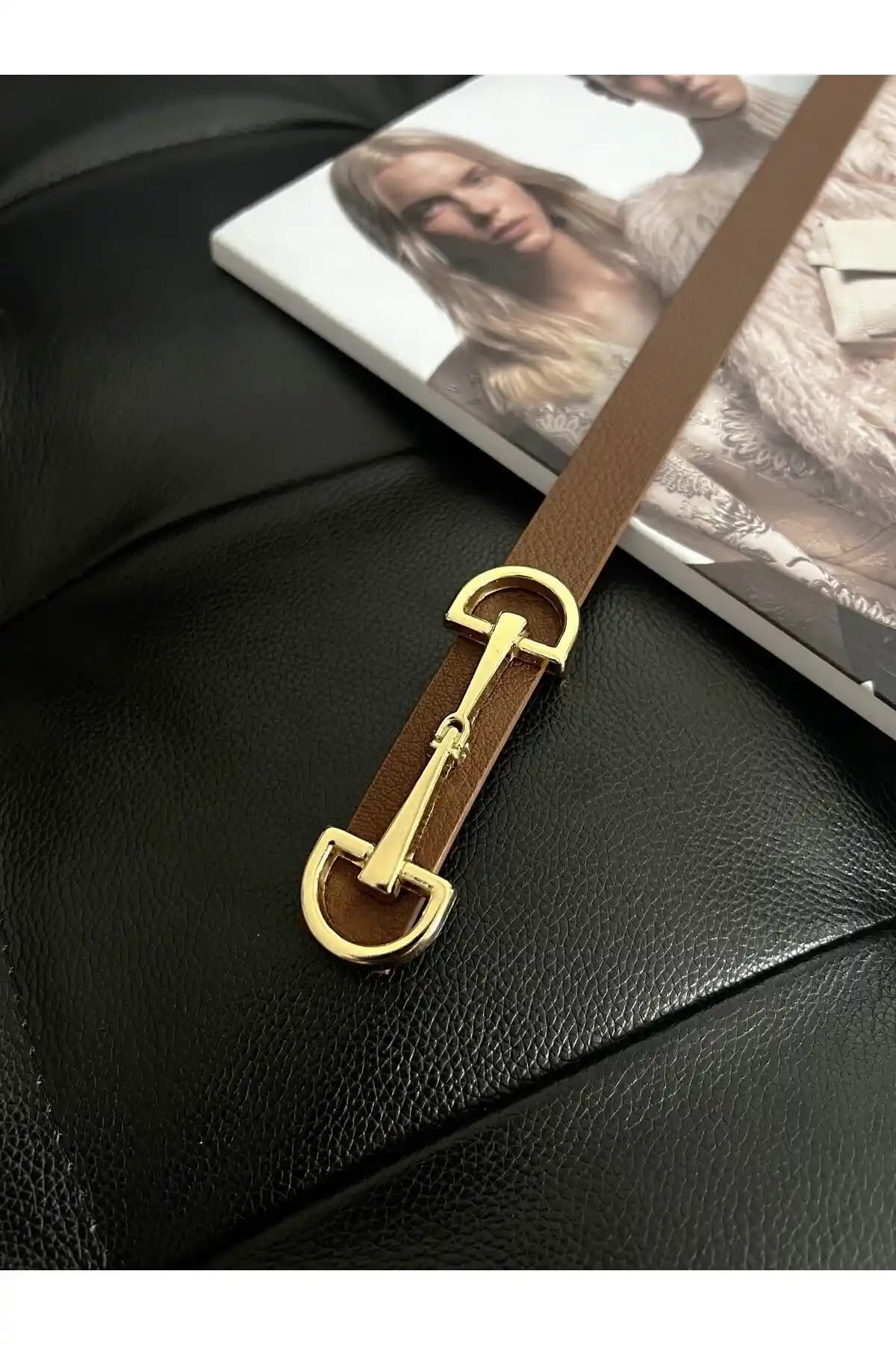 Fiori Uzun Gold Tokalı İnce Taba Kadın Kemerinin Özellikleri ve Kullanım Alanları