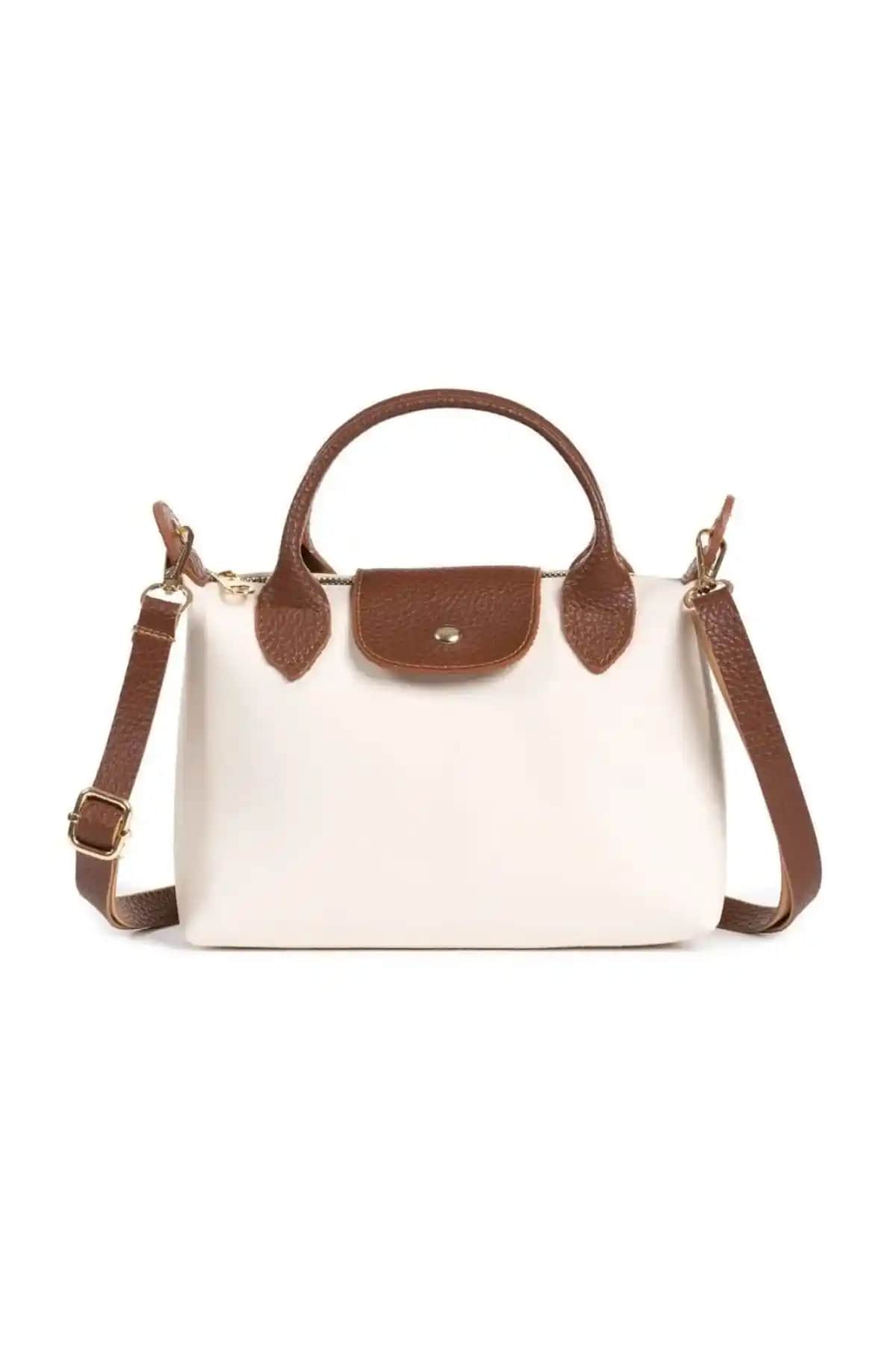 Genel Markalar ve Housebags Çanta Karşılaştırması: Stil ve İşlevsellik Analizi