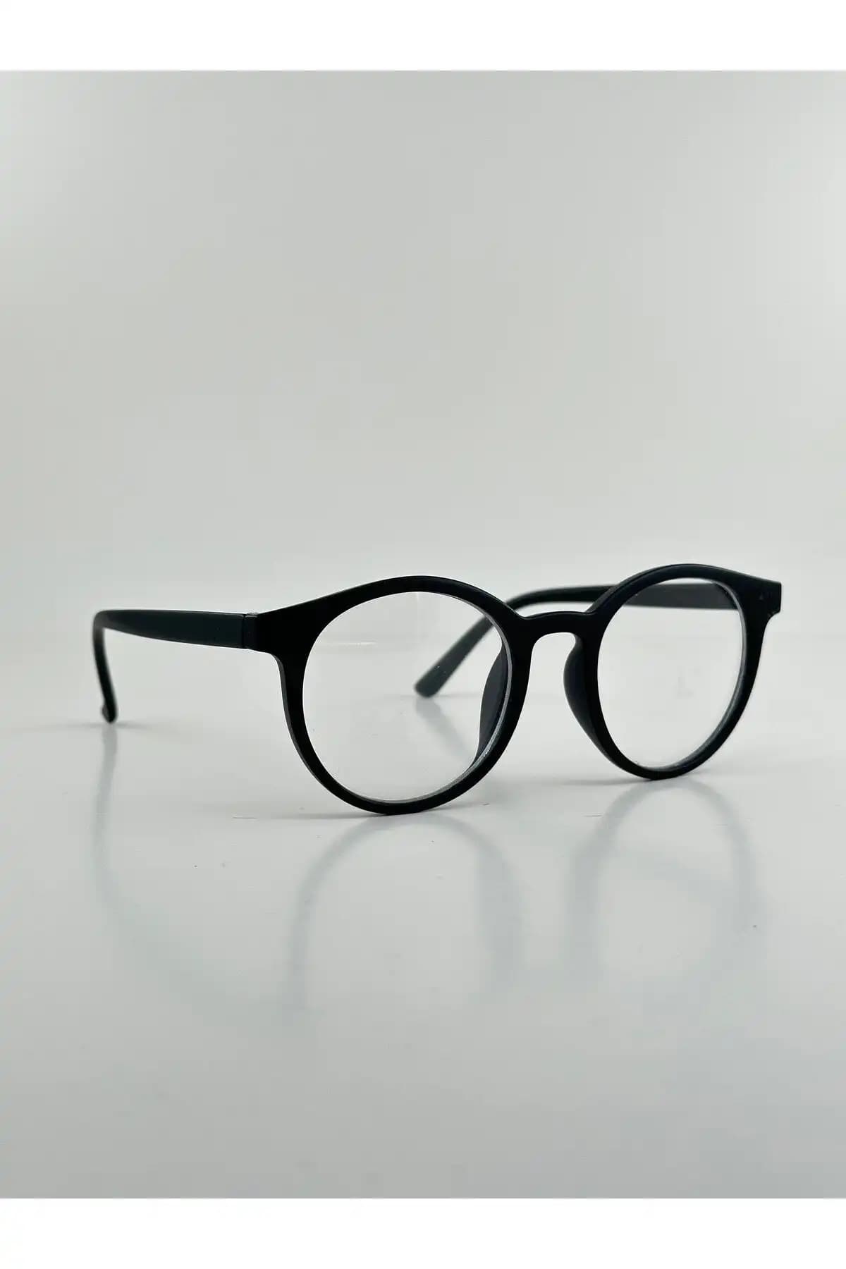 GlimmerGroove ve VisionGlasses Gözlük Modellerinin Detaylı Karşılaştırması 1