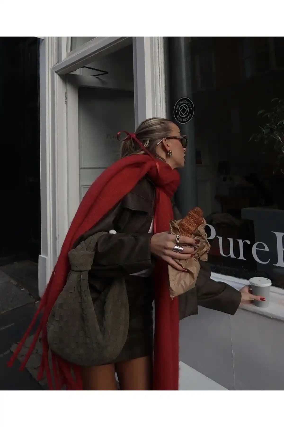 Goldmine Unisex Soft Buklet Atkı: Şık ve Konforlu Kış Aksesuarı