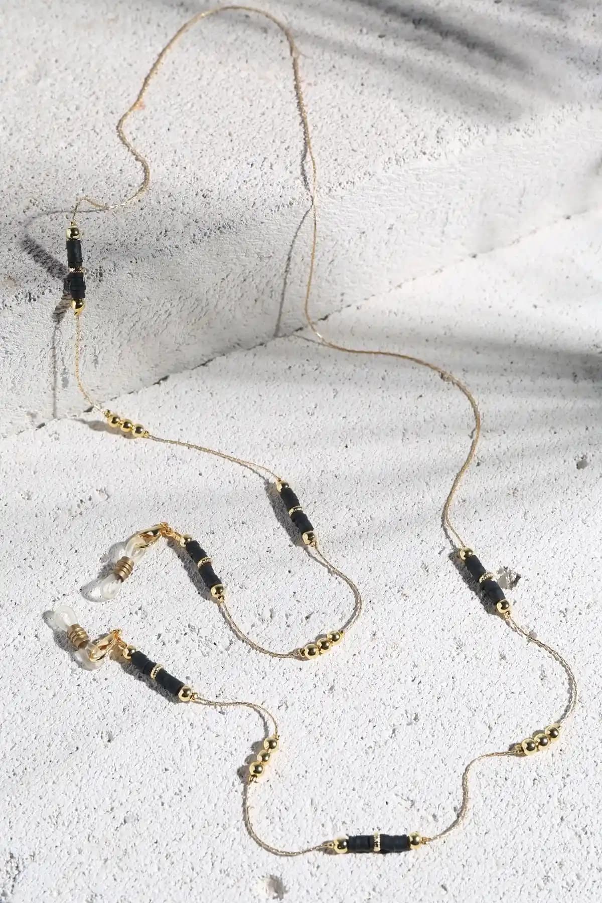 Gözlük Kullanıcıları İçin Şık ve Pratik Gözlük Askı İpi Çözümü