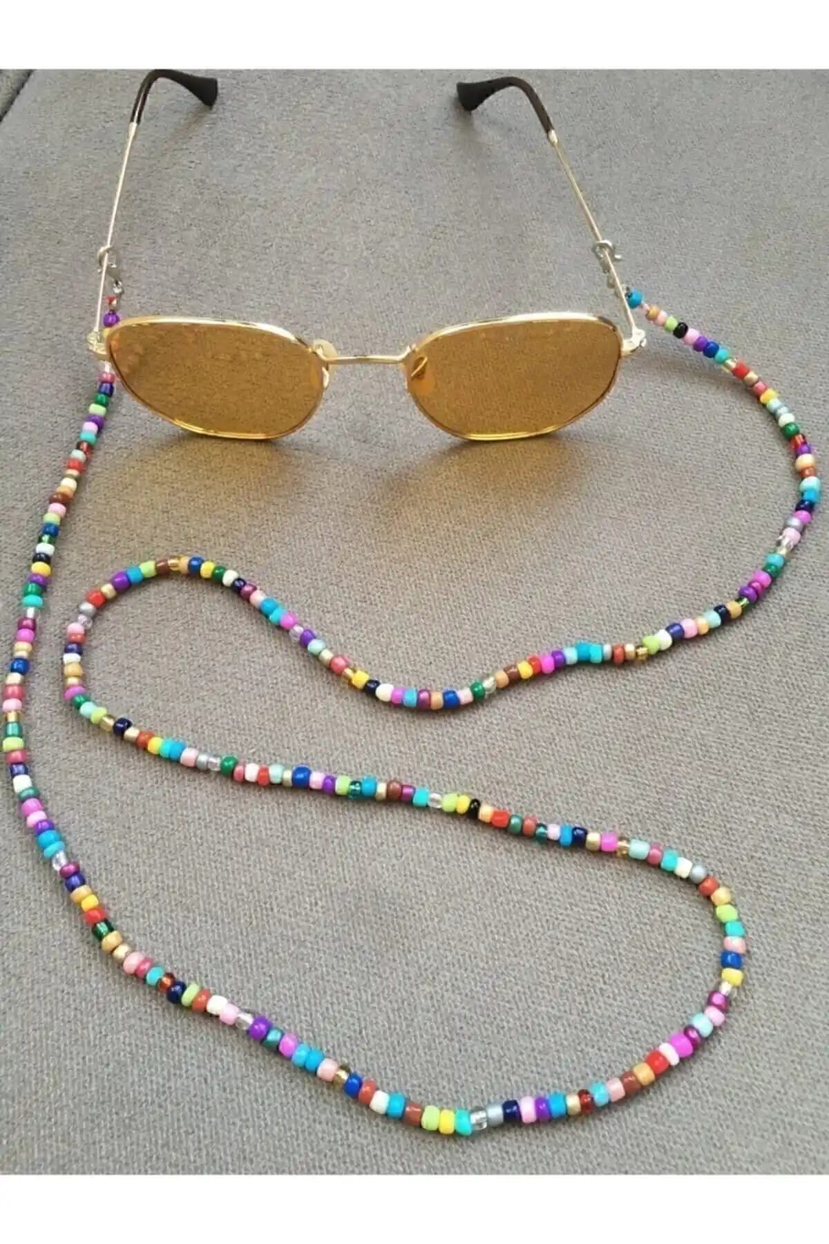 Gözlük Zinciri ve Boncuk Aksesuarları Karşılaştırması: Tasarım, Dayanıklılık ve Kullanım Özellikleri