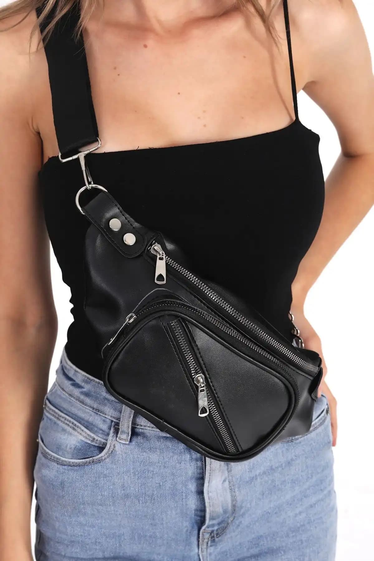 Güce Zincirli ve Top All BAG Kadın Bel Çantaları Karşılaştırması 2