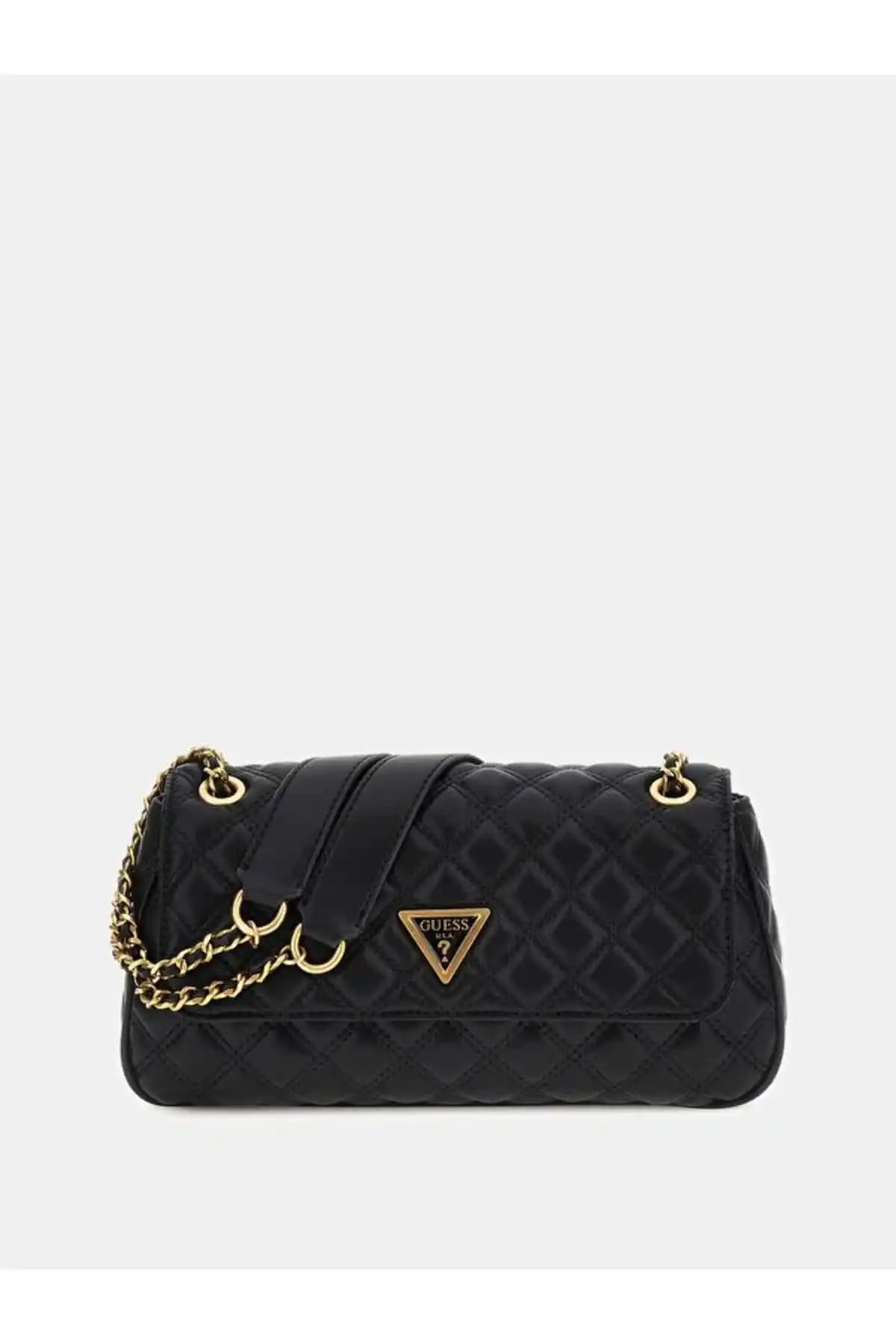 Guess Giully ve Valentino Ocarina Flap Bag Çantalarının Karşılaştırması