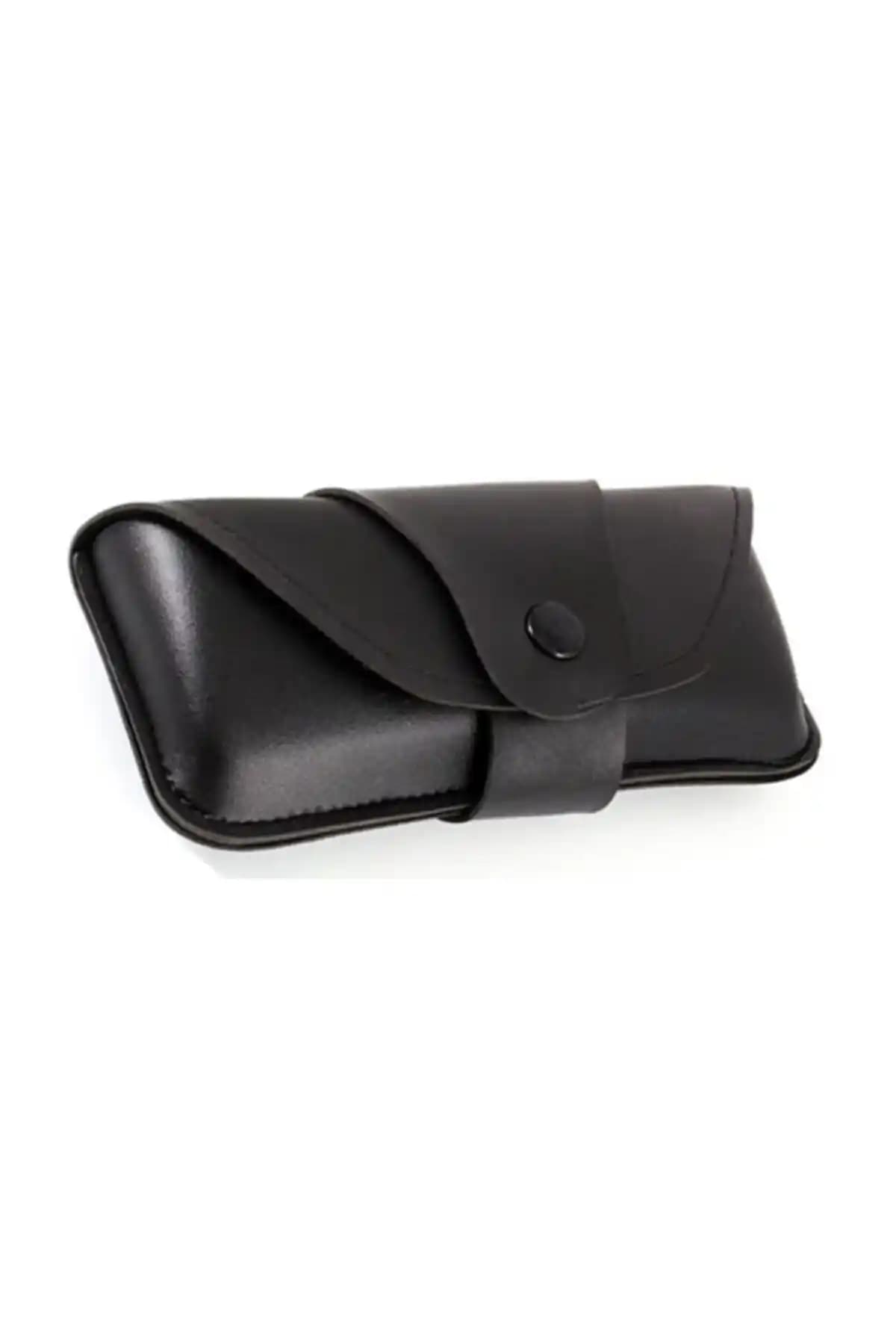 Güneş Gözlüğü Kılıfları Karşılaştırması: Kemere Takılan ve Ray-Ban Modelleri