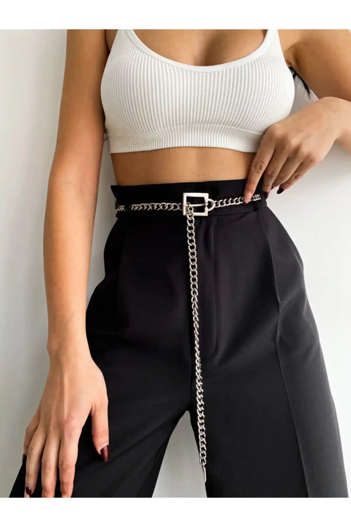 Günlük ve şık kullanım için zincir kemer ve bel zinciri karşılaştırması