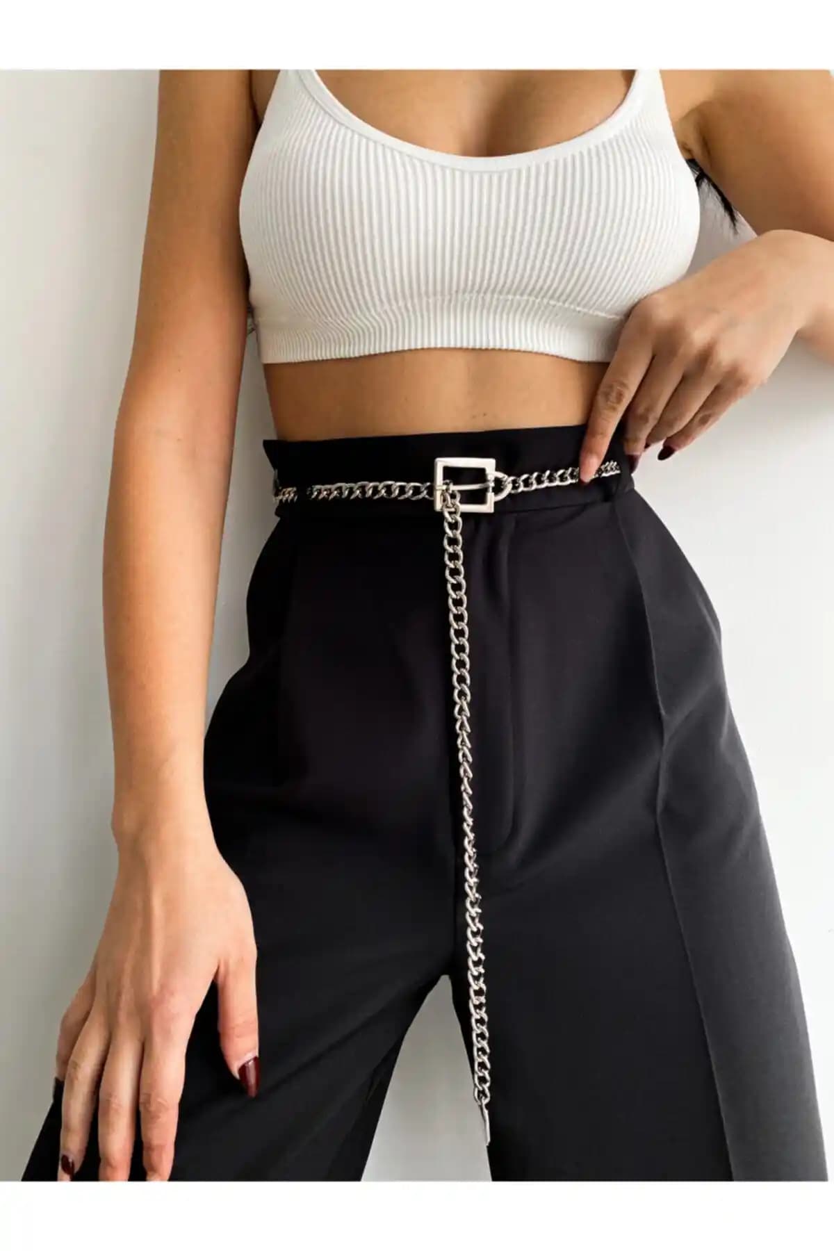 Günlük ve şık kullanım için zincir kemer ve bel zinciri karşılaştırması