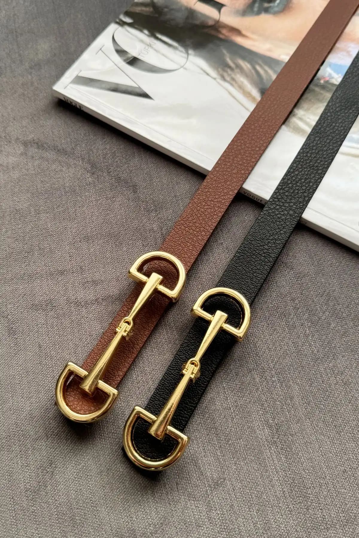 H&E LUXURY DESIGN Kadın 2'li Gold Tokalı Renkli Suni Deri Kemer ve Giyim Seti