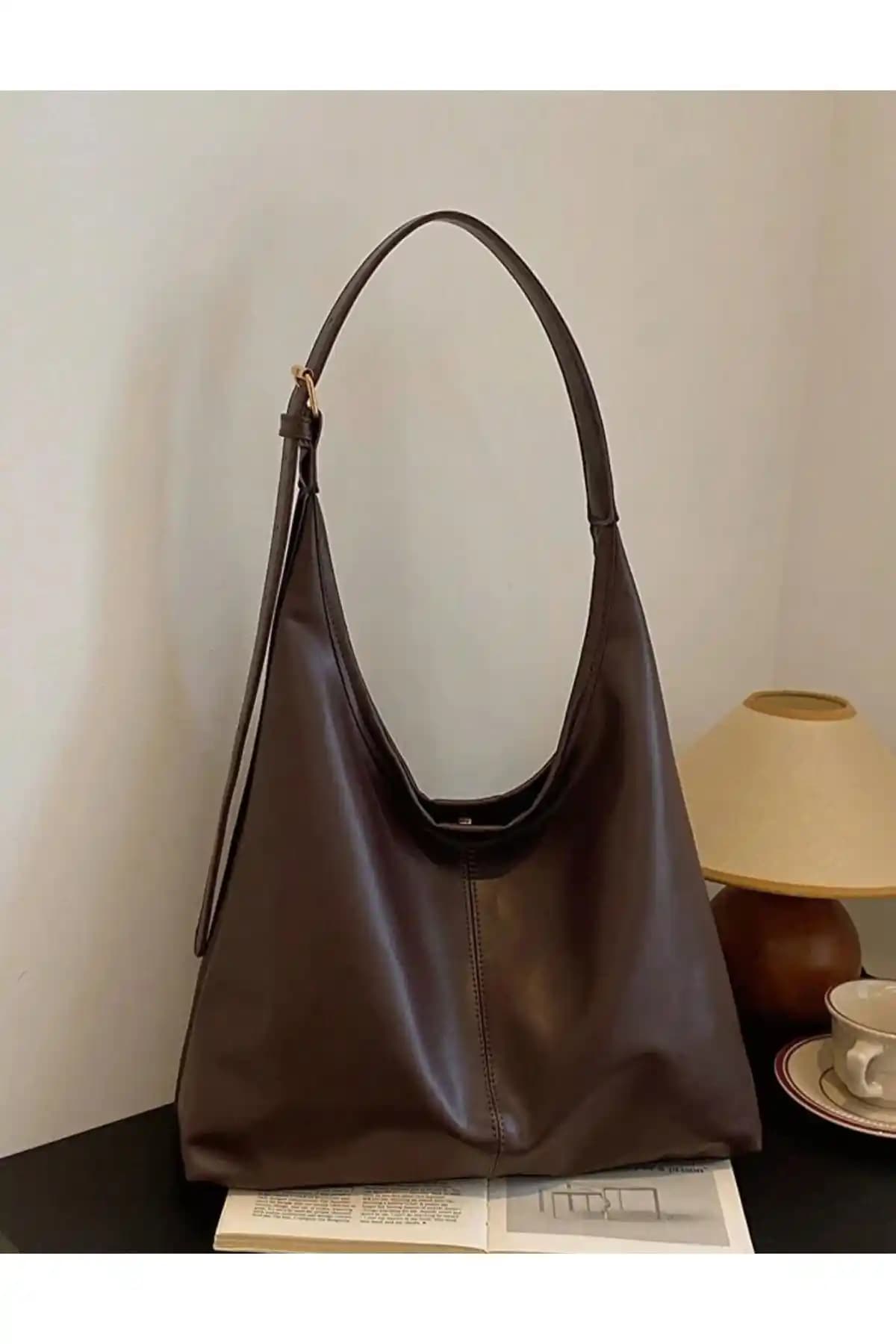 HAPBUY Glare Bag ve Straada Accessories Taba Ön Cepli Çanta Karşılaştırması