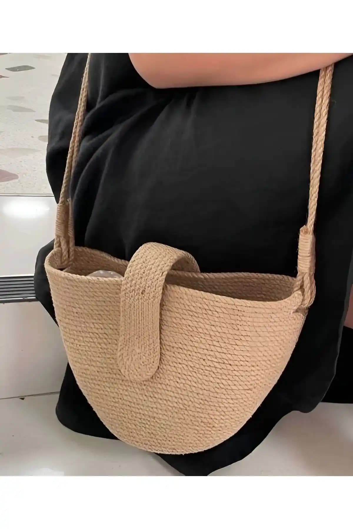 Hediyeninellitonu Hasır Çanta ve Midi Boy Model Karşılaştırması