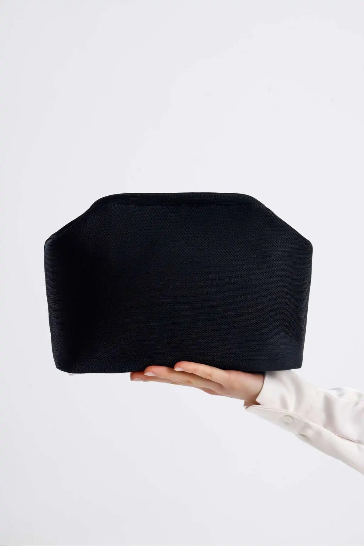 HEYBE'S Kadın Çizgili Jüt Hasır ve Siyah Clutch Çanta Karşılaştırması 2