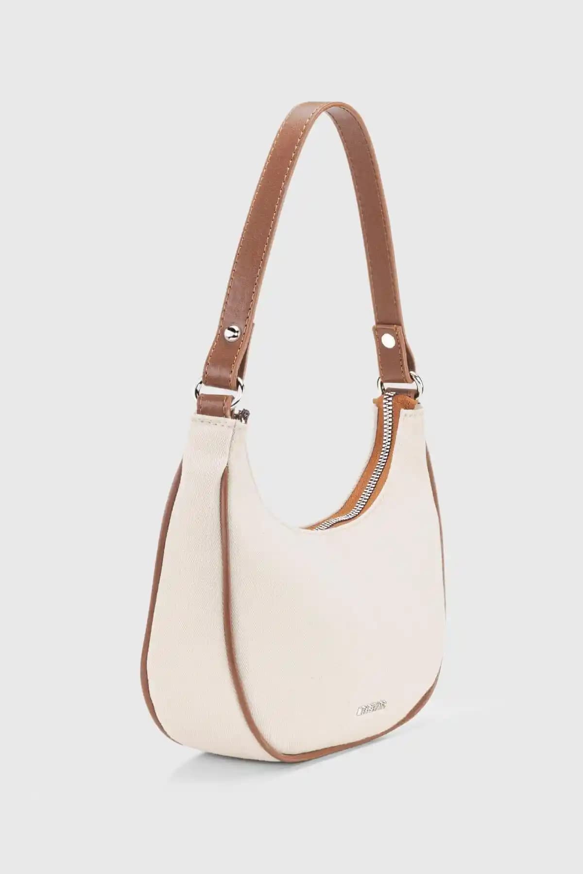 Housebags Kadın Krem Kahve Kanvas Yarım Ay Kol Çantası Günlük Şıklık ve Kullanışlılık Sunar