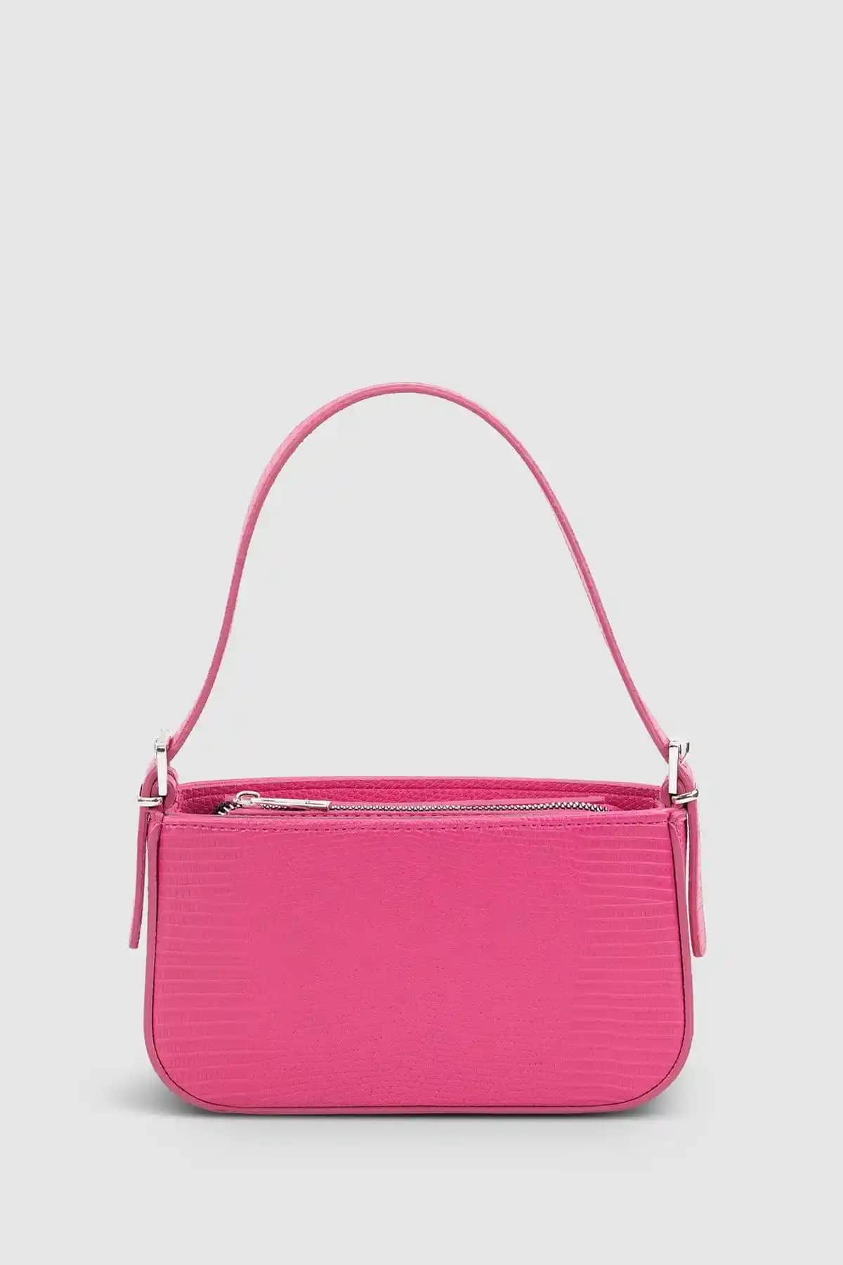 Housebags Kadın Pembe Baguette Çanta Karşılaştırması: Tasarım ve Kullanım Özellikleri