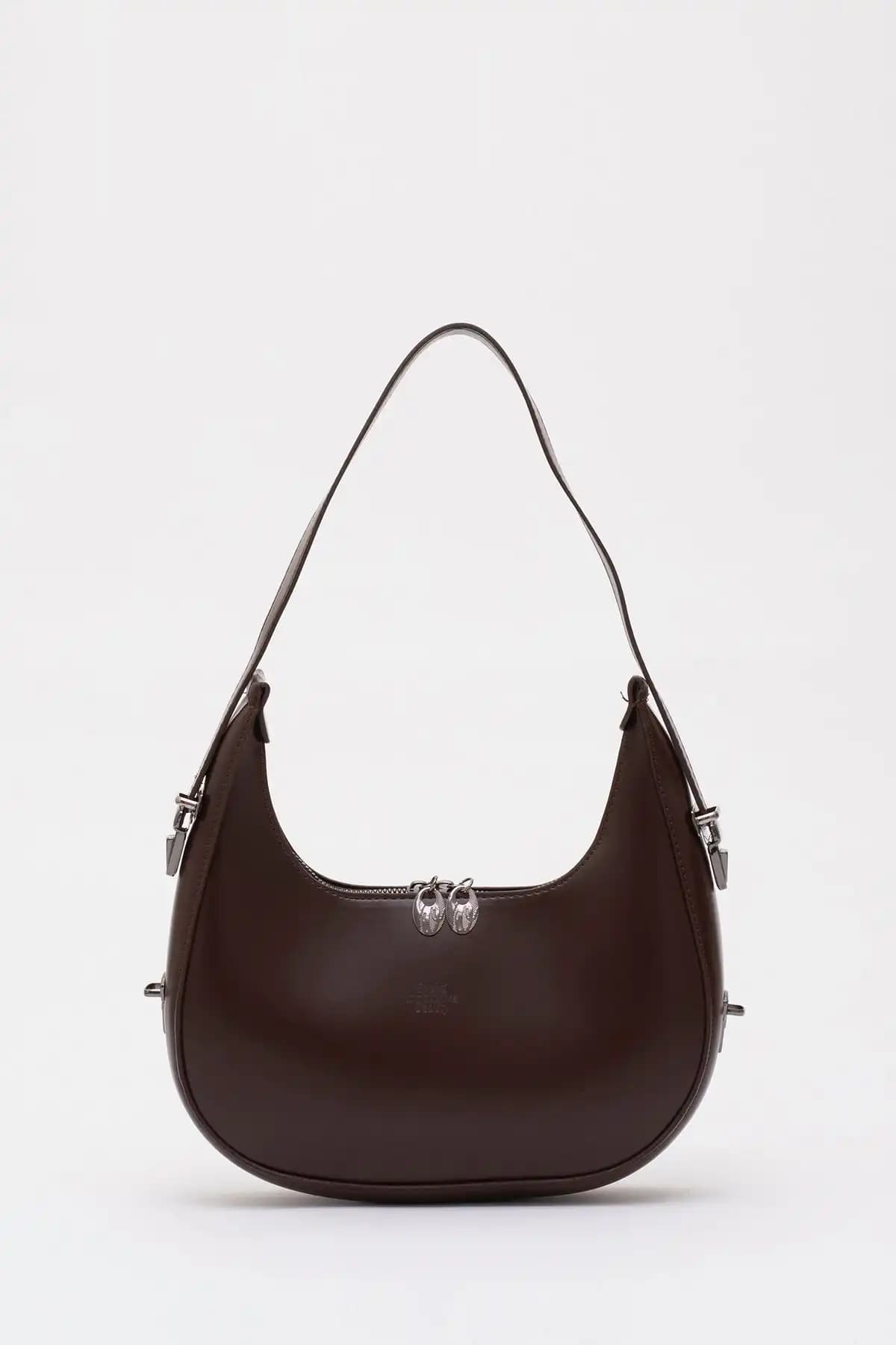 Housebags STD ve Shaka SHK110 Çanta Modellerinin Detaylı Karşılaştırması 2