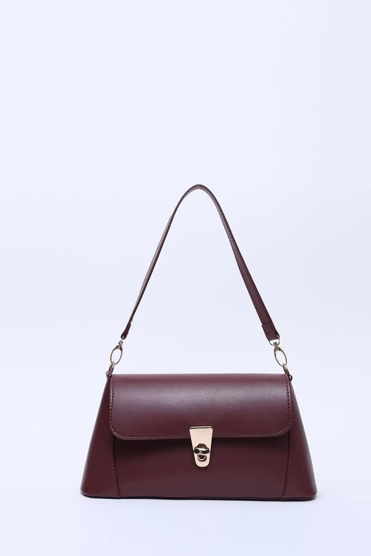 Housebags ve Shaka Bordo Çanta Karşılaştırması: Malzeme, Boyut ve Kullanım Özellikleri 2