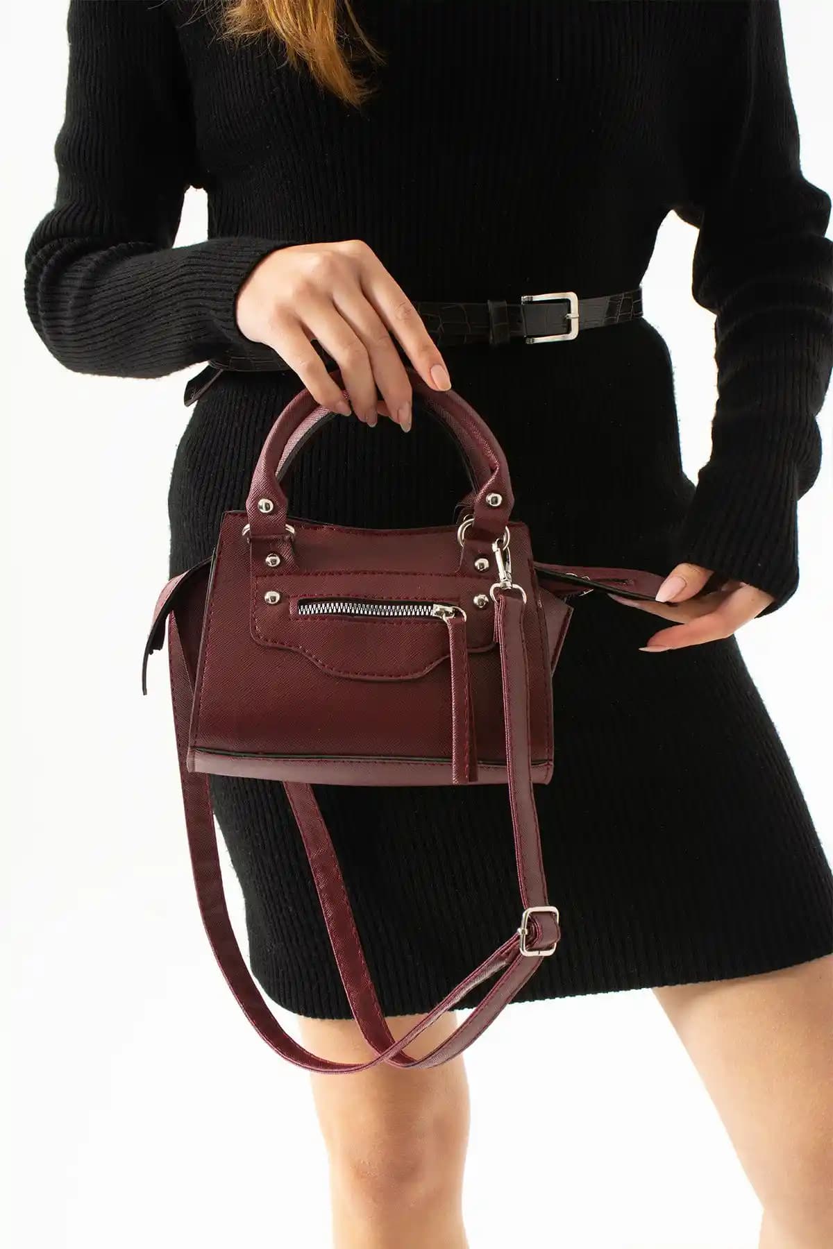 İAMBTŞY Koltuk Altı Çantası ve Mybag Rugan Deri Baget Çantası Karşılaştırması