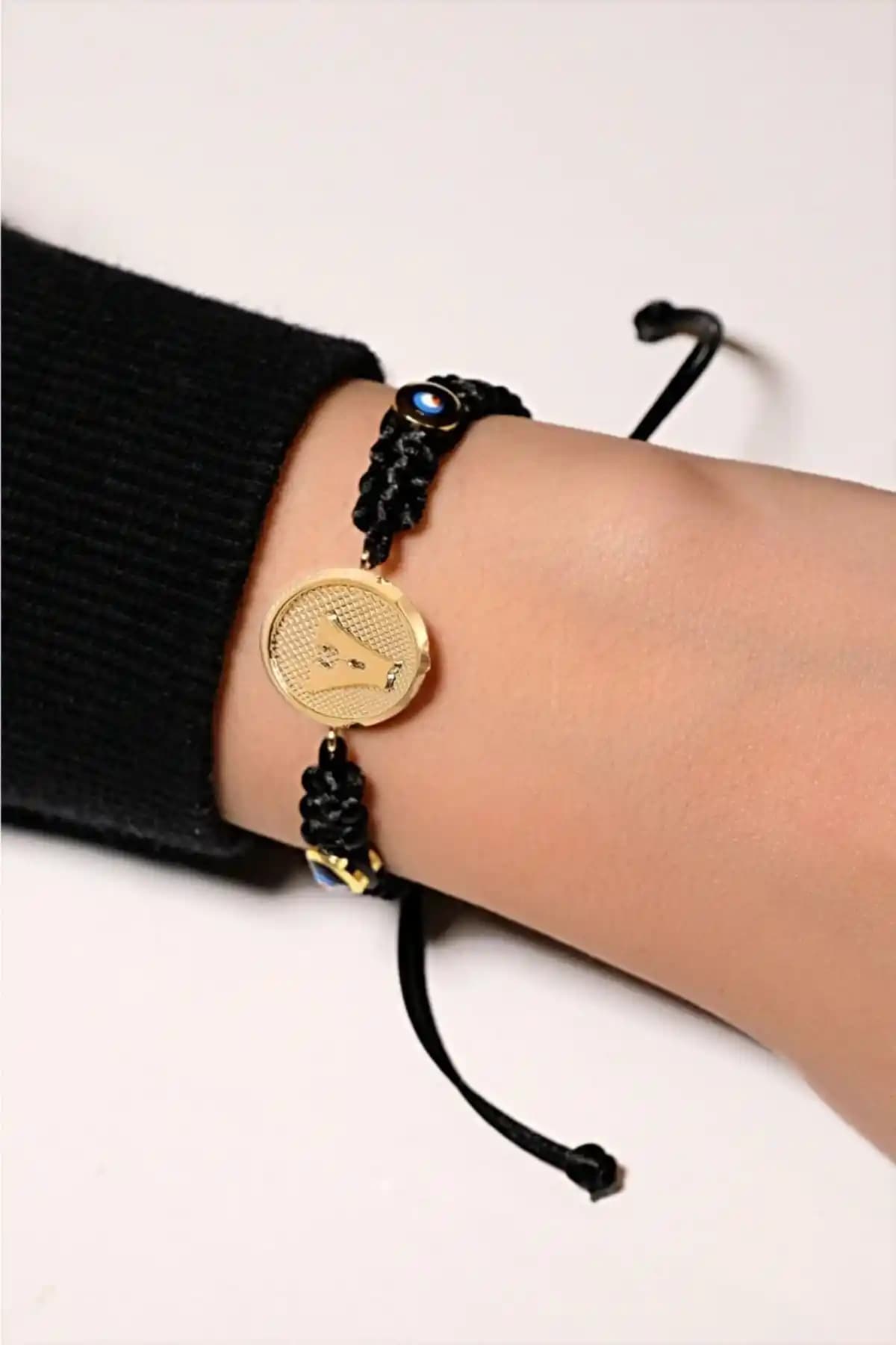 İki Popüler 14 Ayar Altın İpli Bileklik Karşılaştırması ve Seçim Rehberi