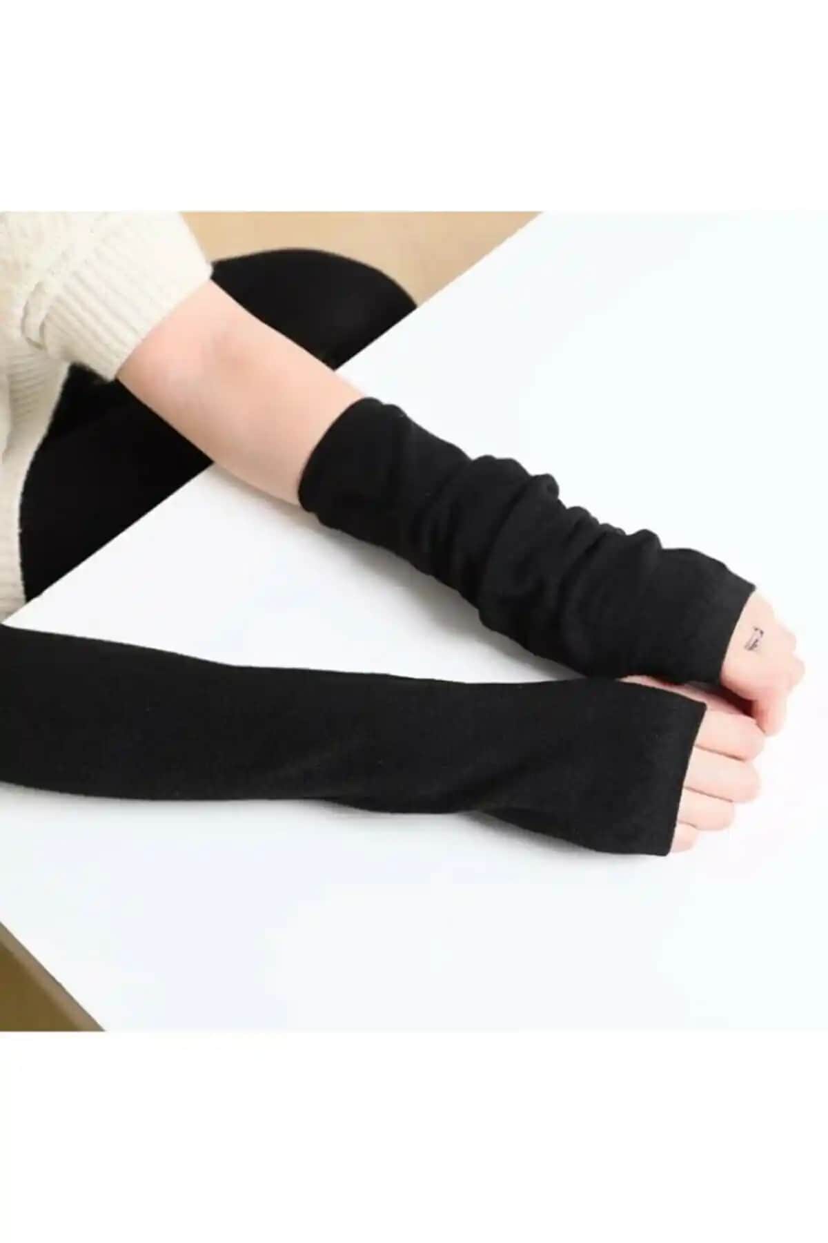 İki Siyah Parmaklı Kolluk ve Eldiven Karşılaştırması: Kullanıcı Yorumları ve Özellikler