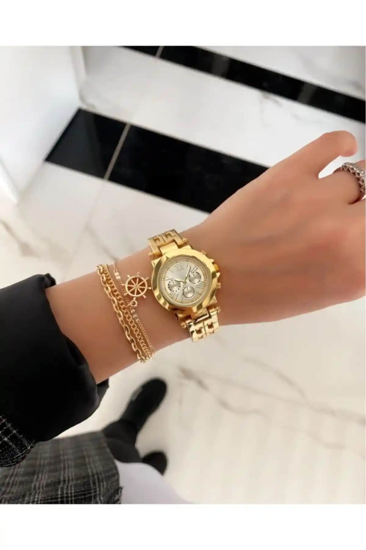 İSTLİV Kadın Kol Saati: Şıklık ve Fonksiyonelliği Bir Arada Sunan Modern Tasarım