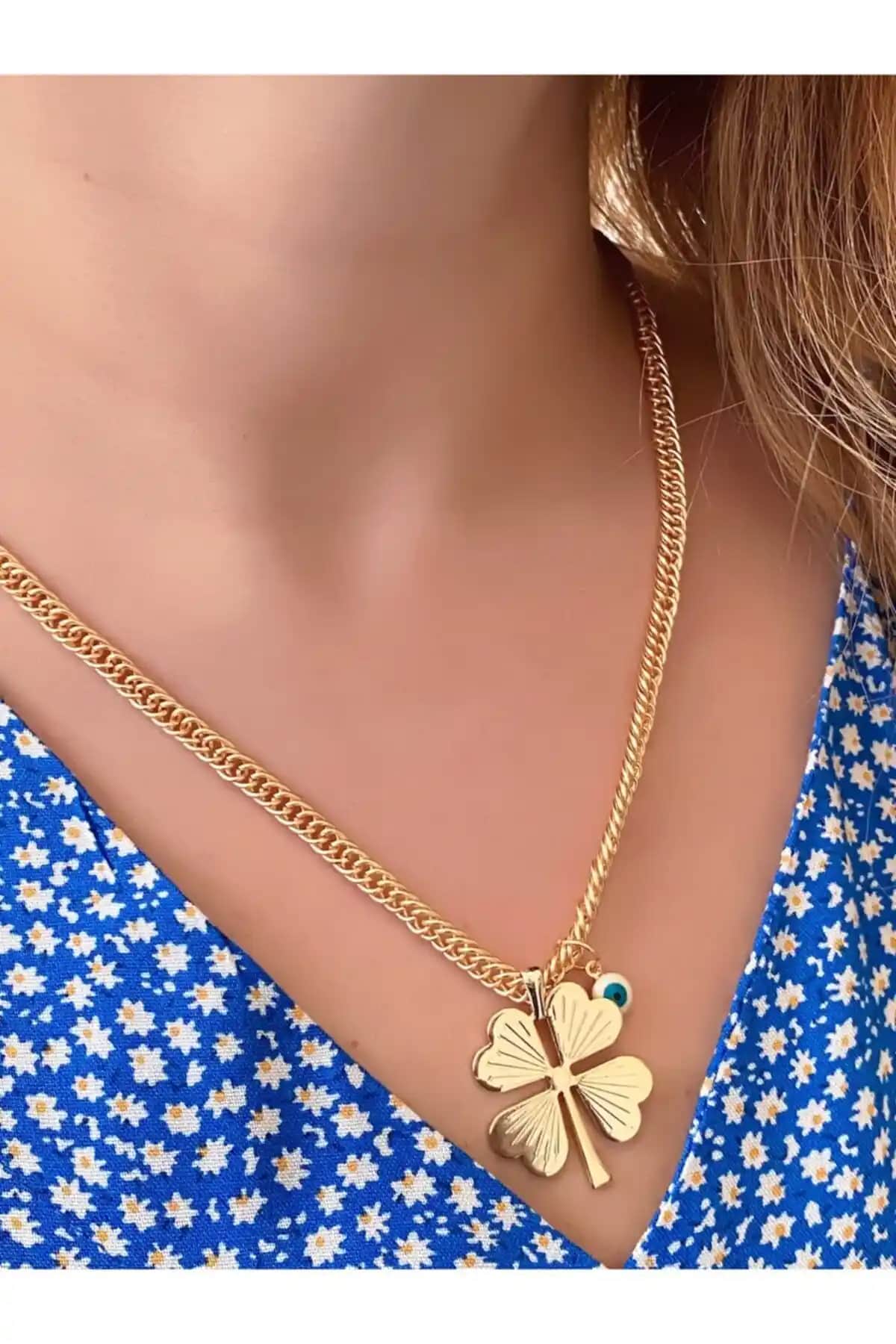 Jack Ferrero ve Jenny Daphne Altın Kaplama Kolye Karşılaştırması: Tasarım, Malzeme ve Kullanım Özellikleri