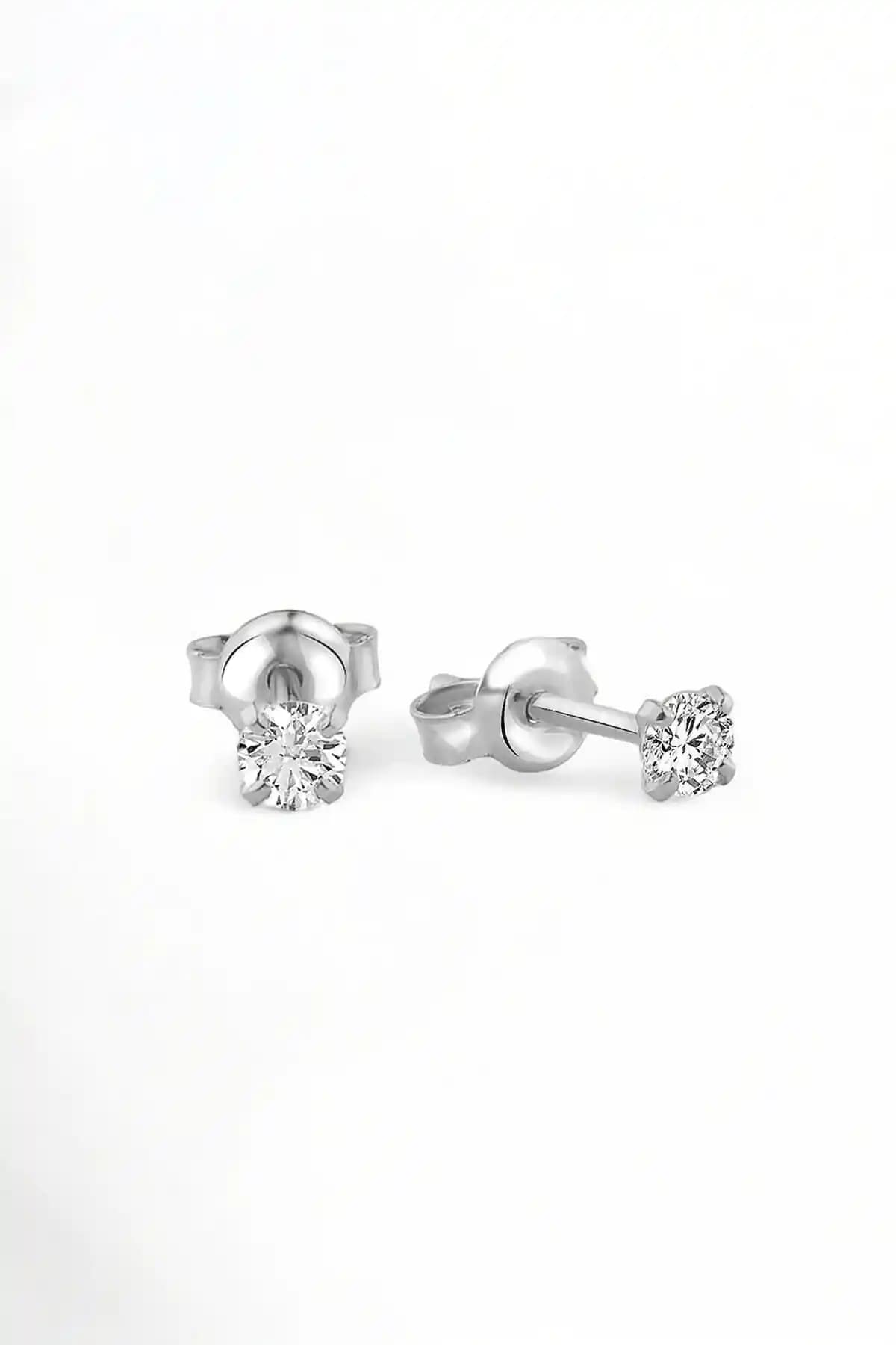 Jelux Silver 925 Ayar Gümüş Star Kesim Zirkon Taşlı Çivili Küpe Ürün İncelemesi