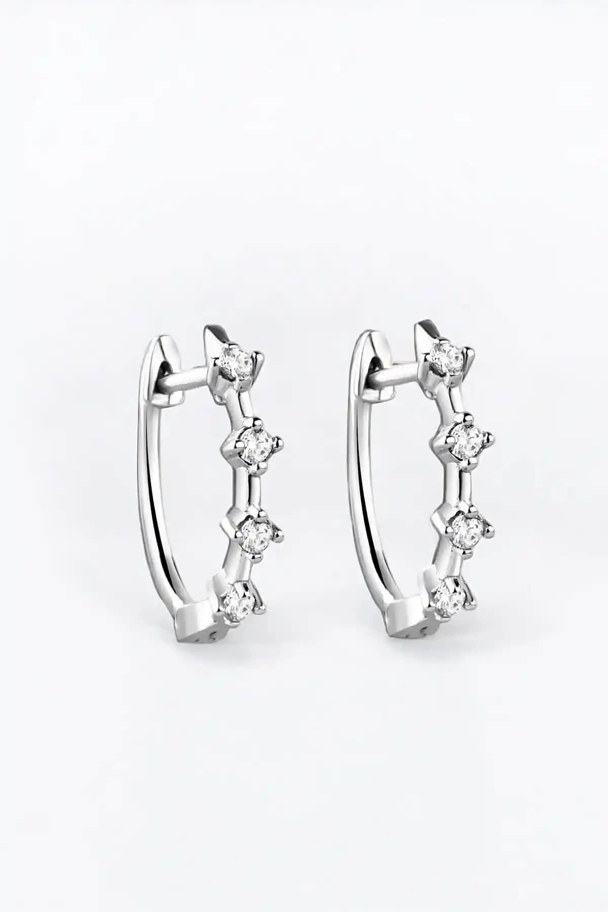 Jelux Silver 925 Ayar Gümüş Yuvarlak Pırlanta Görünüm Küpe Modern ve Zarif Tasarım