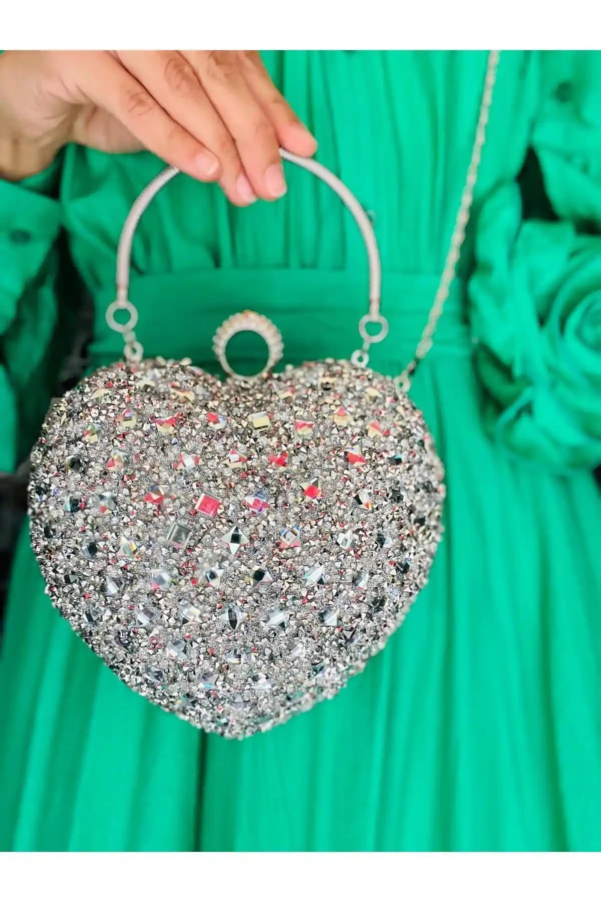 Kadın Abiye Çantaları Karşılaştırması: Çanta Trend ve ImPolo Ella Modelleri