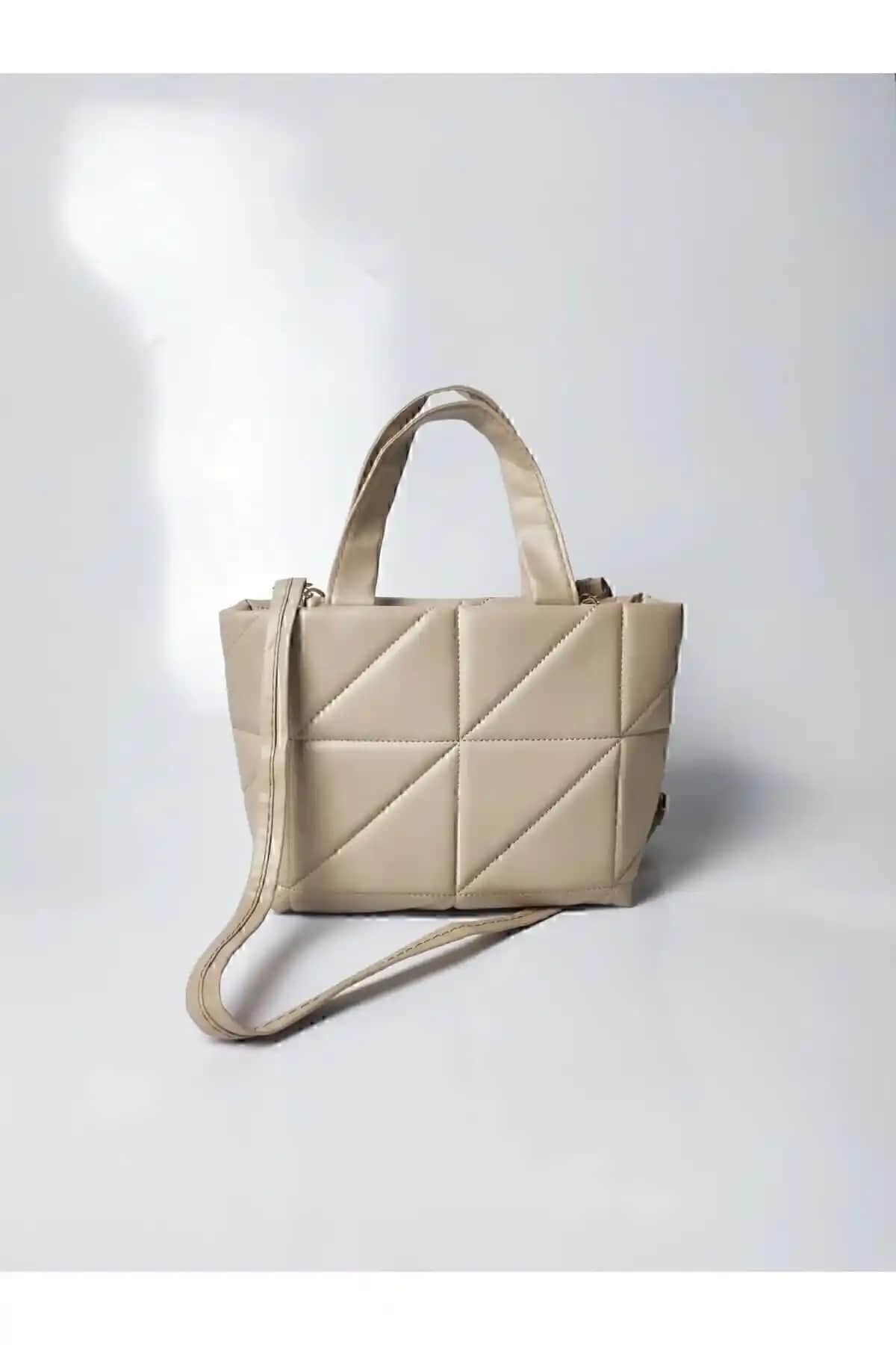 Kadın Bej Fermuarlı Kapitone Desenli Suni Deri Omuz Çantası Günlük Kullanım İçin