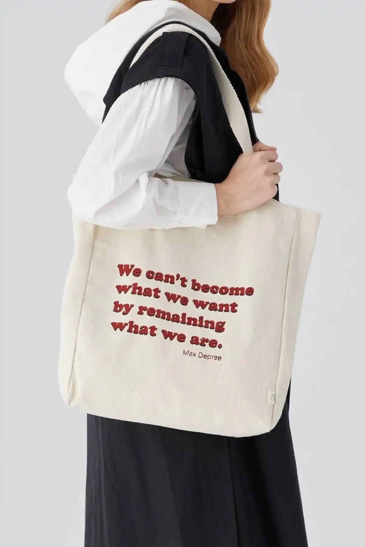 Kadın Çanta Karşılaştırması: Kanvas ve Suni Deri Modellerinin Özellikleri