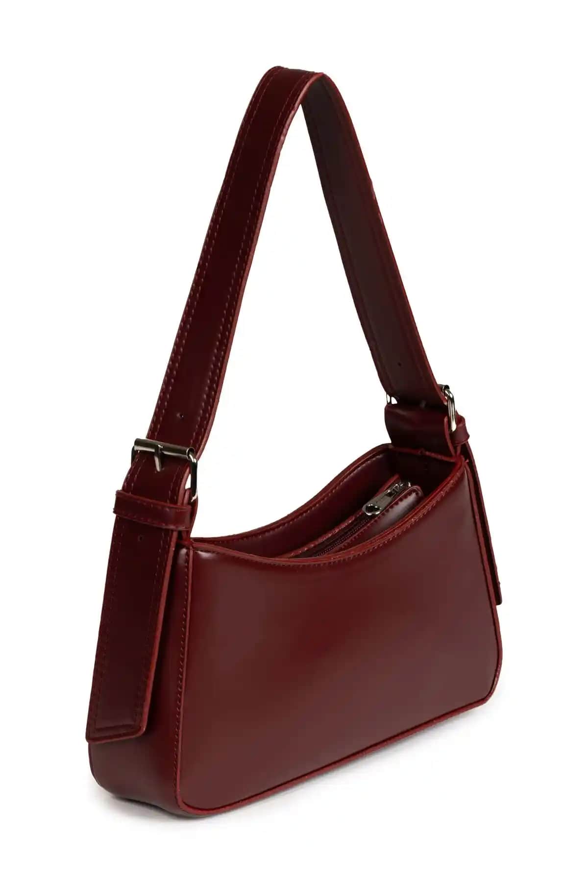 Kadın Çantası Karşılaştırması: Macharelbasic ve Madamra Modellerinin Özellikleri ve Kullanıcı Yorumları