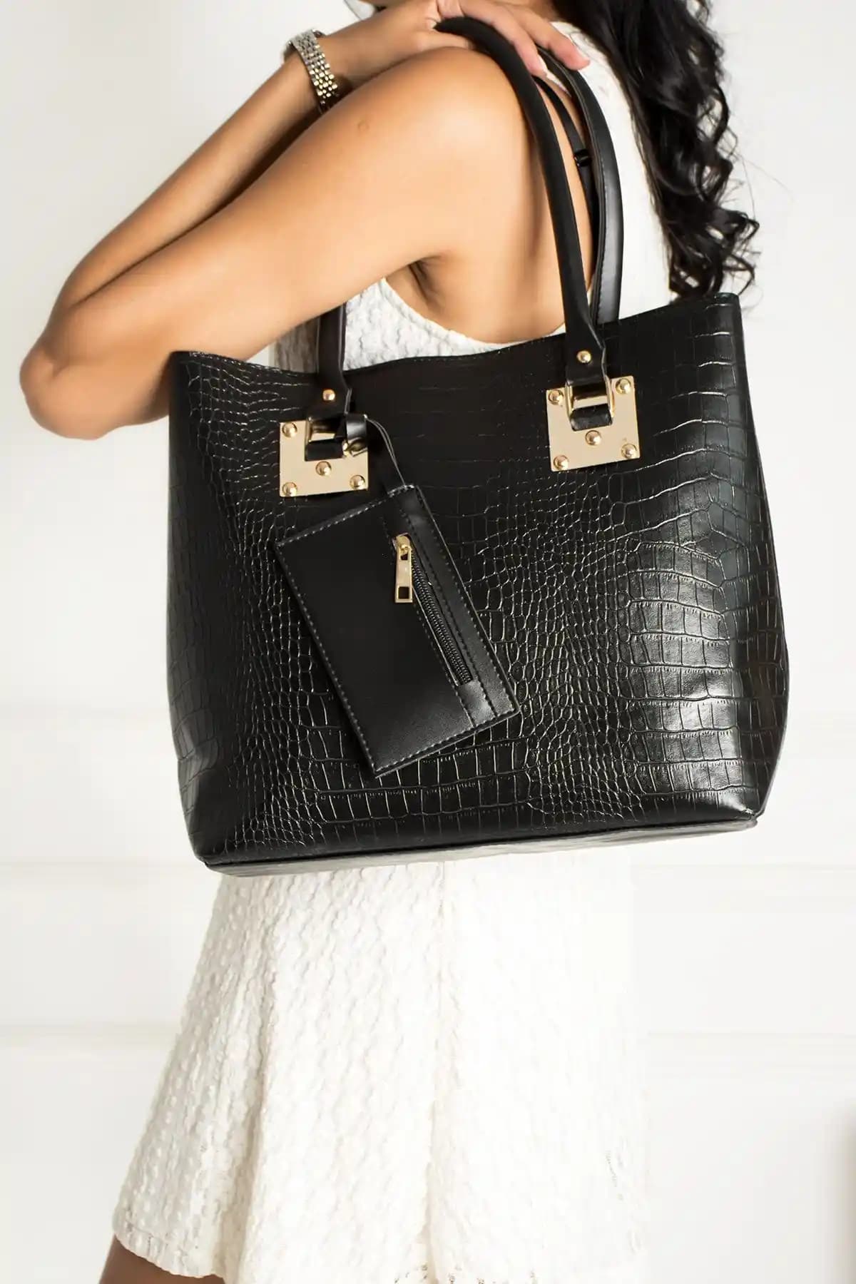 Kadın Çantası Karşılaştırması: Reddington Kroko Desen ve Uğurtek Modelleri