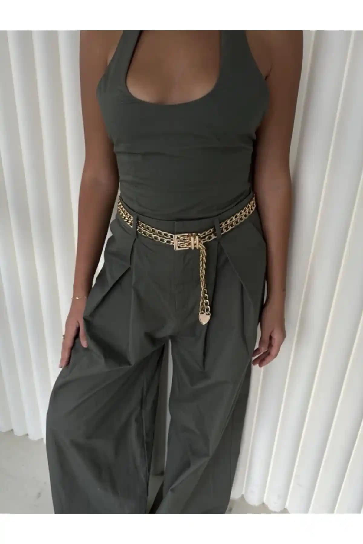 Kadın Gold Çift Zincir Kemer: Şıklık ve Kullanışlılığın Birleşimi