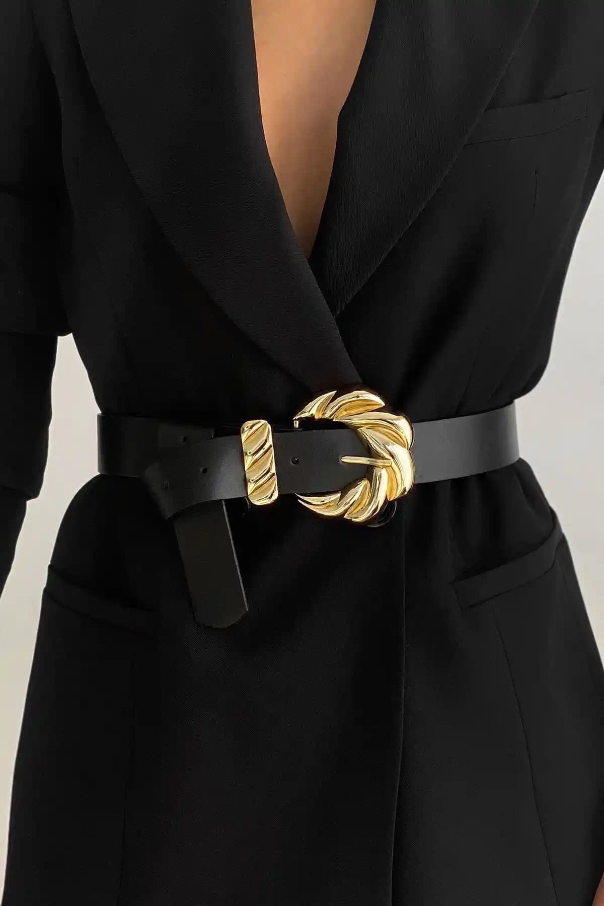 Kadın Kemerleri Karşılaştırması: Cool & Sexy ile Kemerix Modellerinin Özellikleri ve Seçim İpuçları