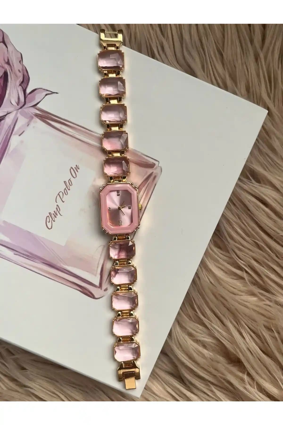 Kadın Kol Saatleri Karşılaştırması: CLUPPOLOON ve pullmarkt Modellerinin Özellikleri