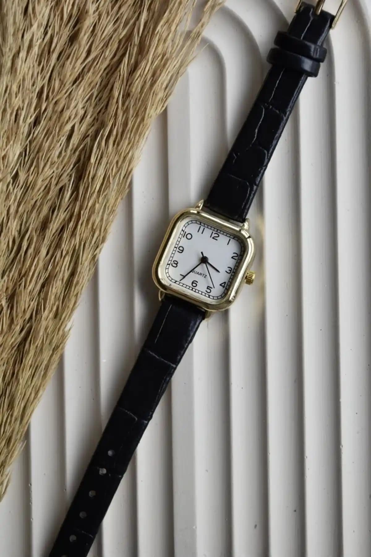 Kadın Kol Saatleri Karşılaştırması: Hola Mojo ve QUARTZ Rubsey Modelleri